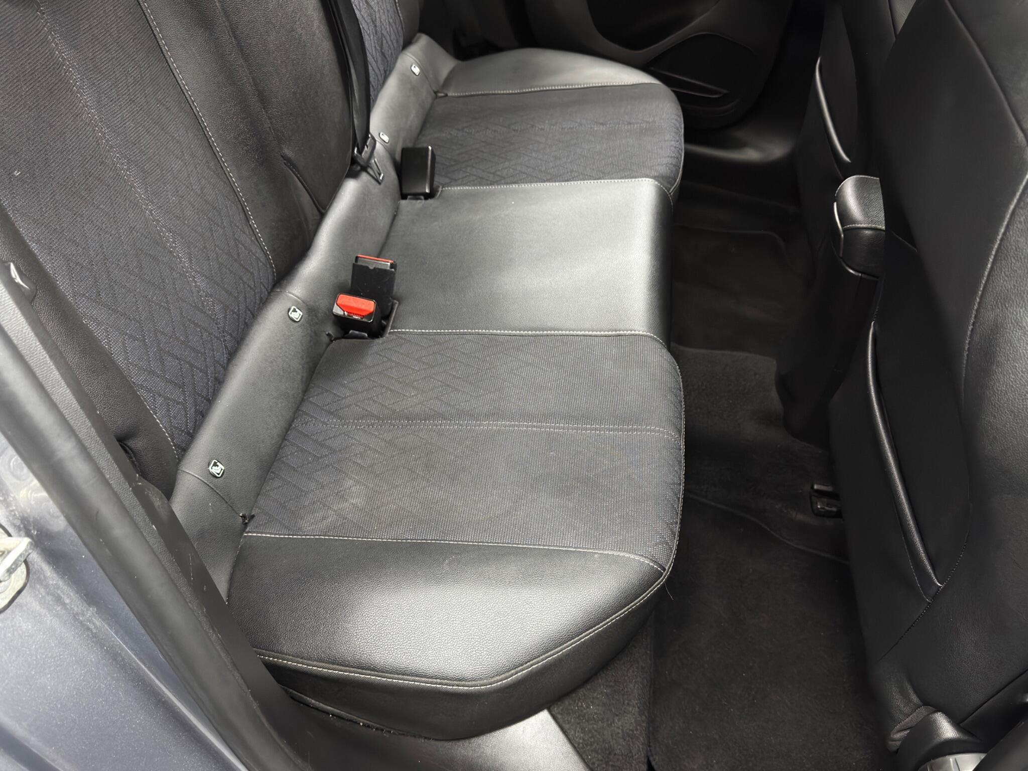 Vauxhall Corsa - Image 15