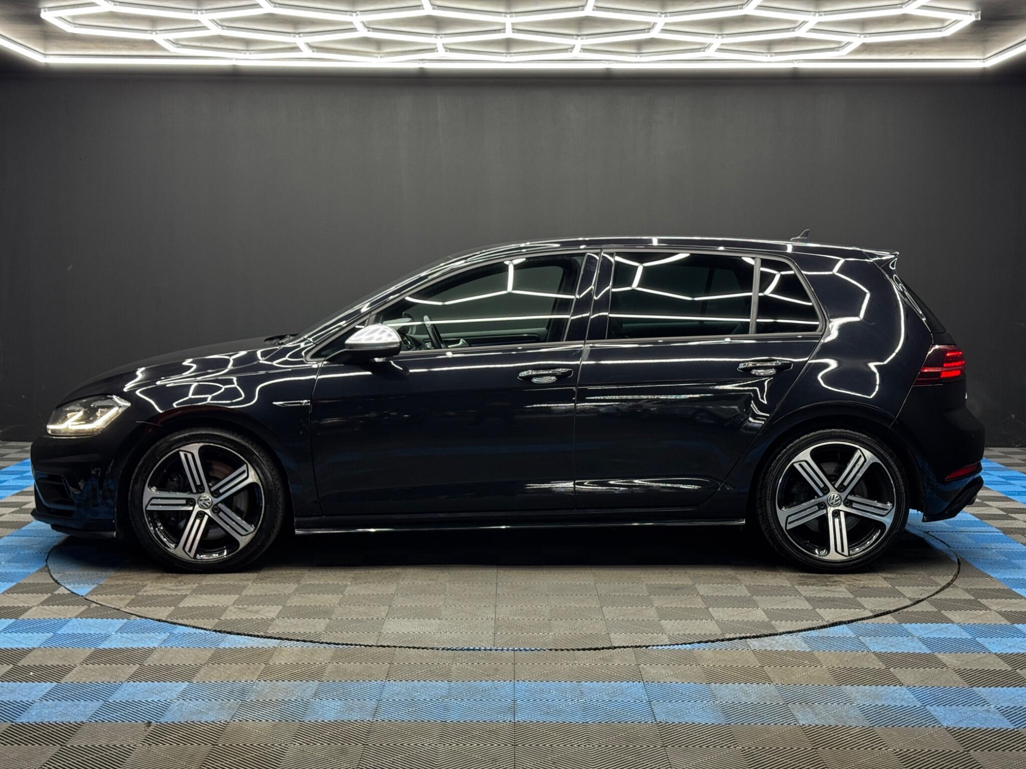 Volkswagen Golf - Image 8