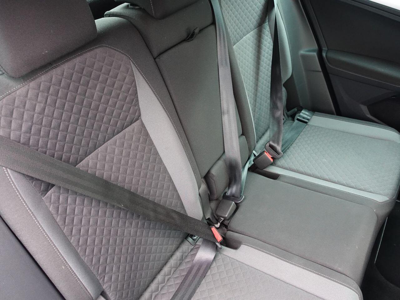 Volkswagen Tiguan - Image 13