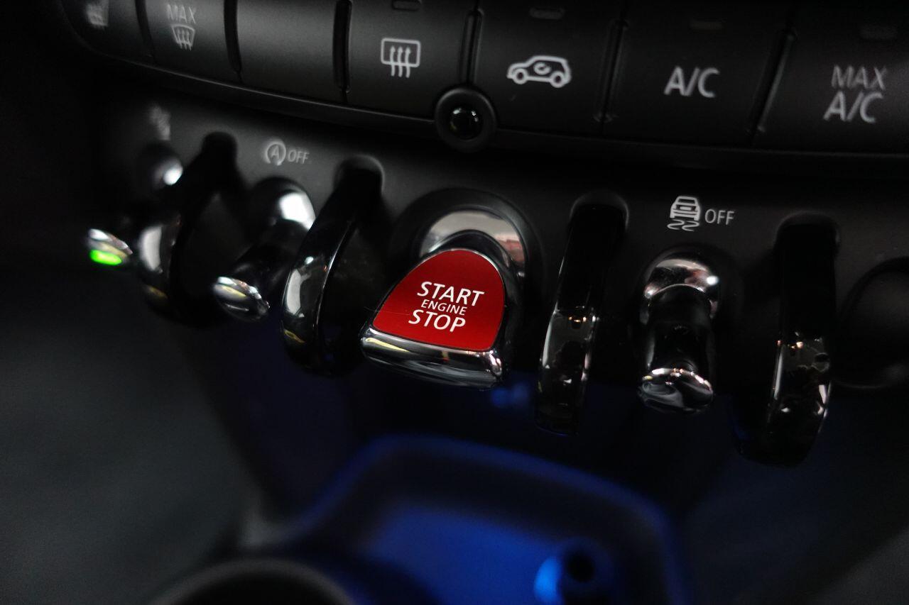 MINI Hatch - Image 16