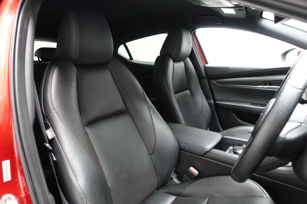 Mazda MAZDA3 - Image 14