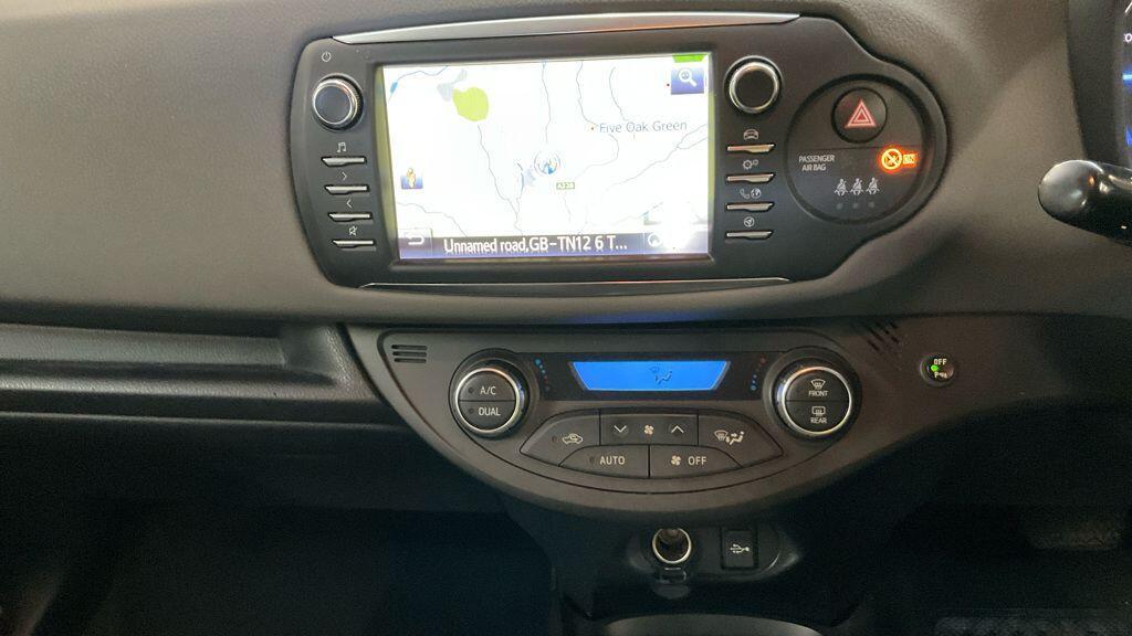 Toyota Yaris - Image 3