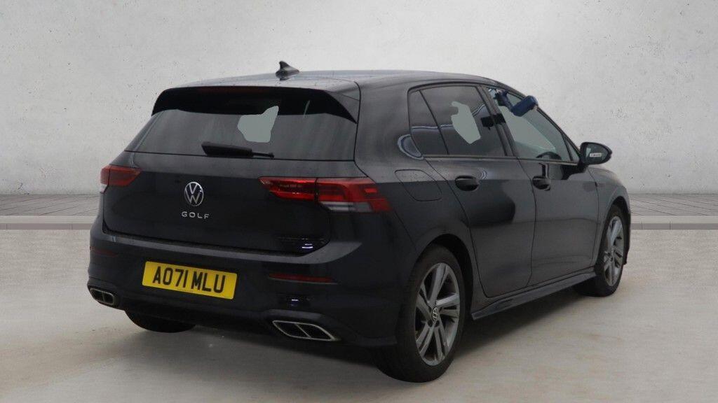 Volkswagen Golf - Image 4