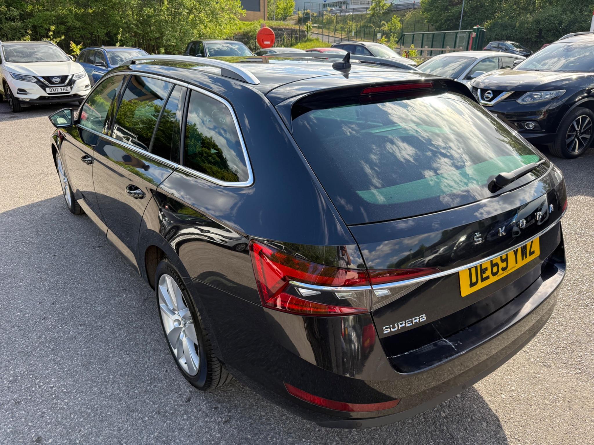 Skoda Superb - Image 9