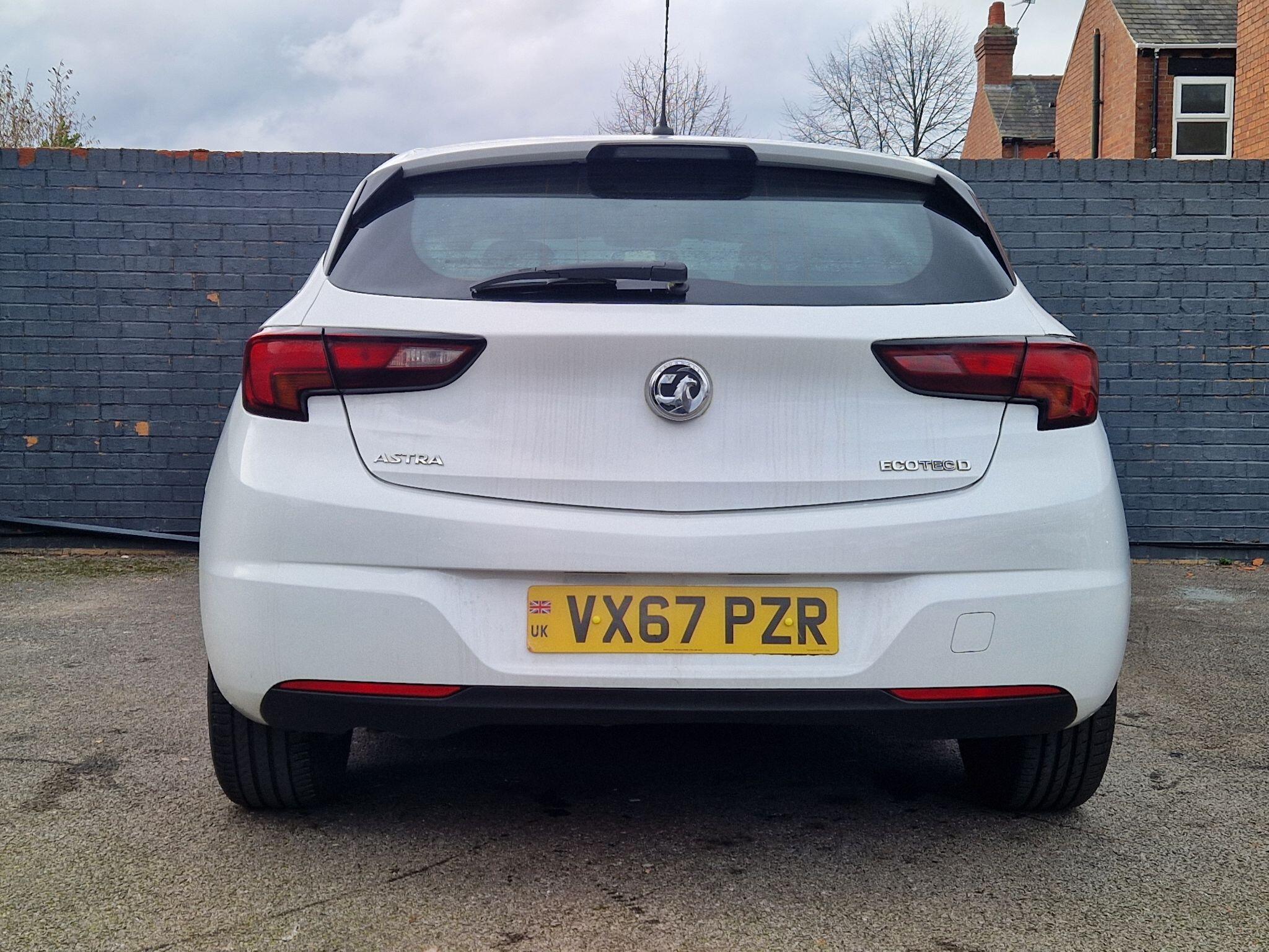 Vauxhall Astra - Image 24