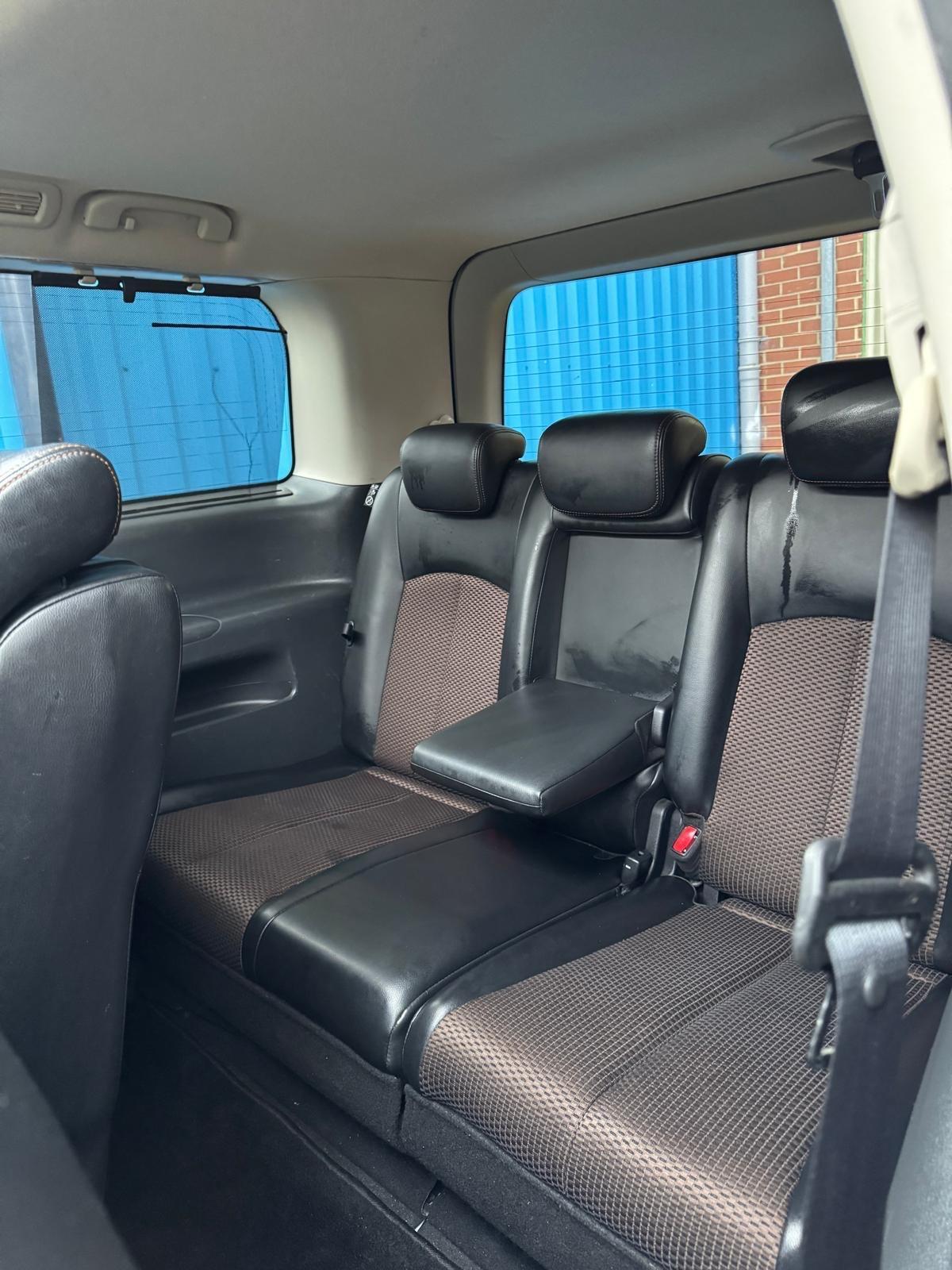 Nissan Elgrand - Image 41