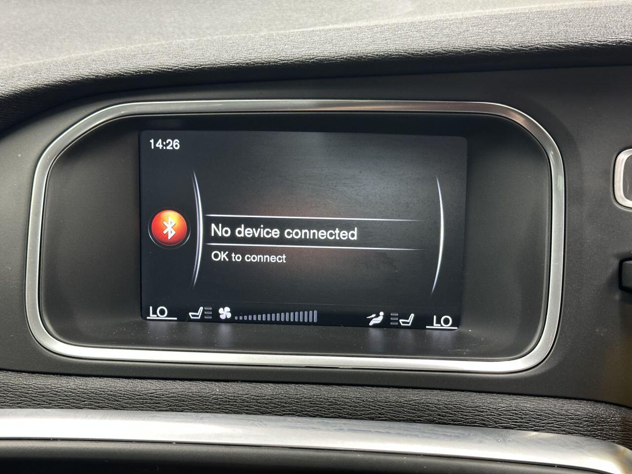 Volvo V40 CROSS COUNTRY - Image 26