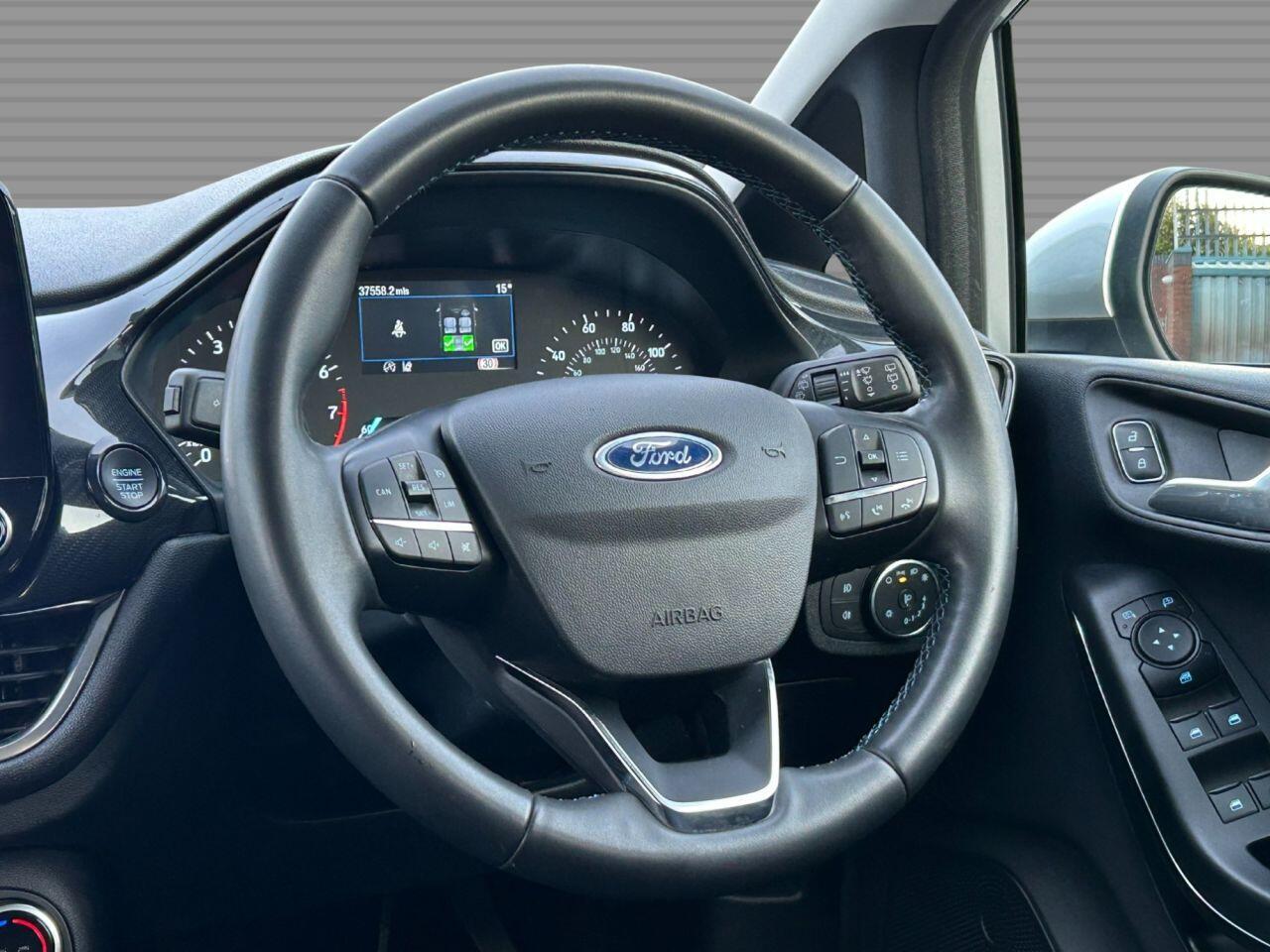 Ford Fiesta - Image 21