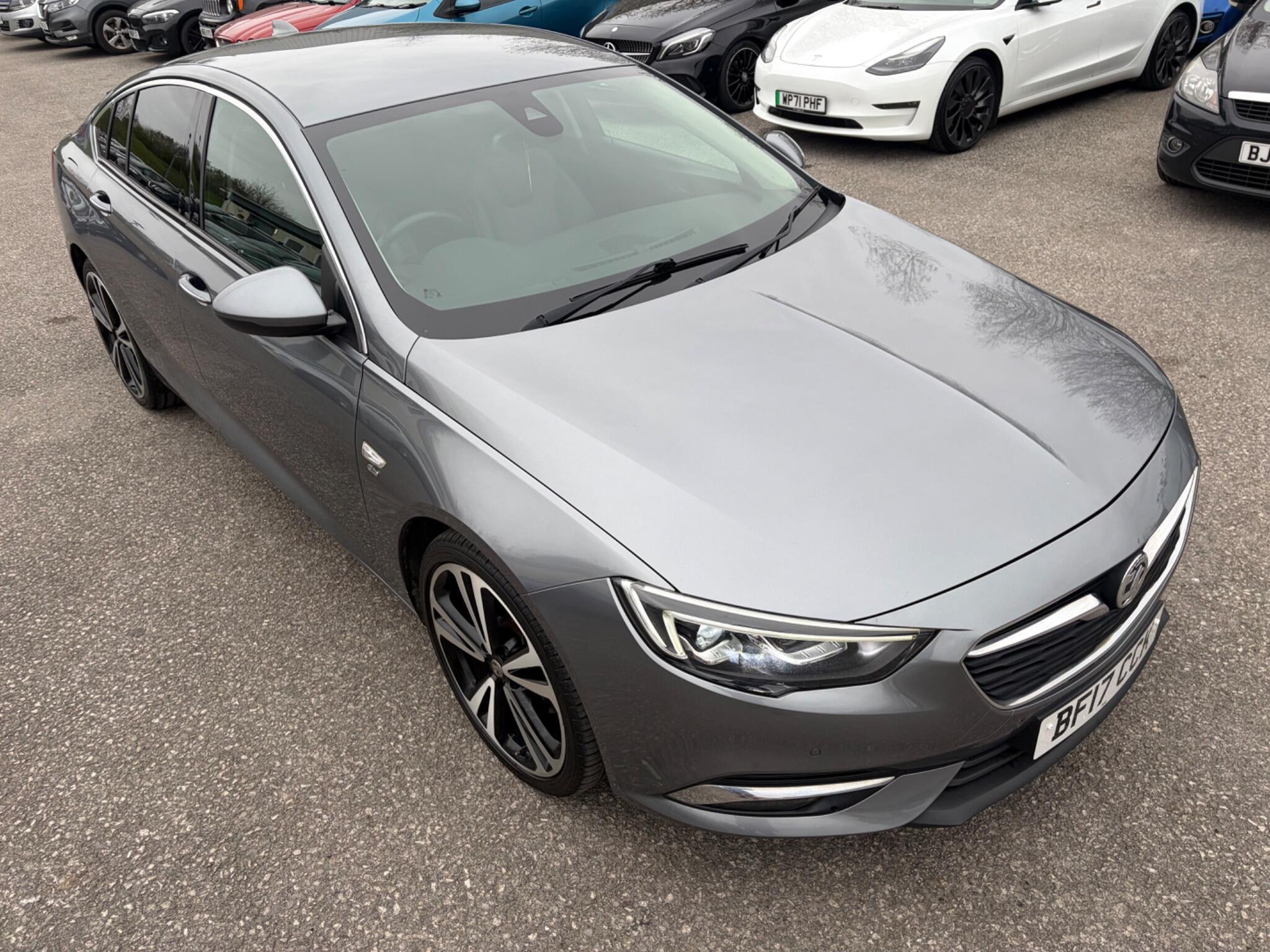Vauxhall Insignia - Image 2