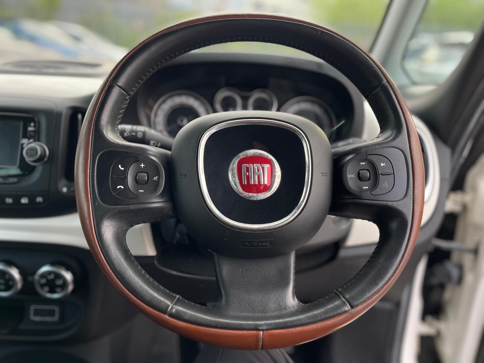 Fiat 500L - Image 19