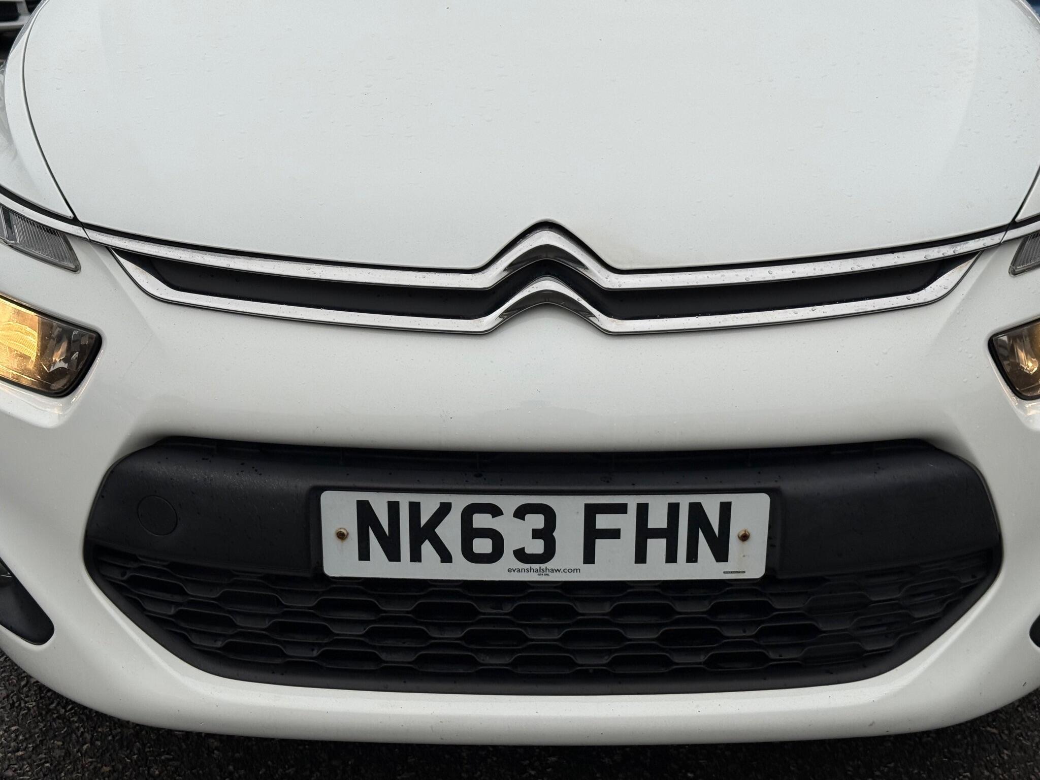 Citroen C4 Picasso - Image 40