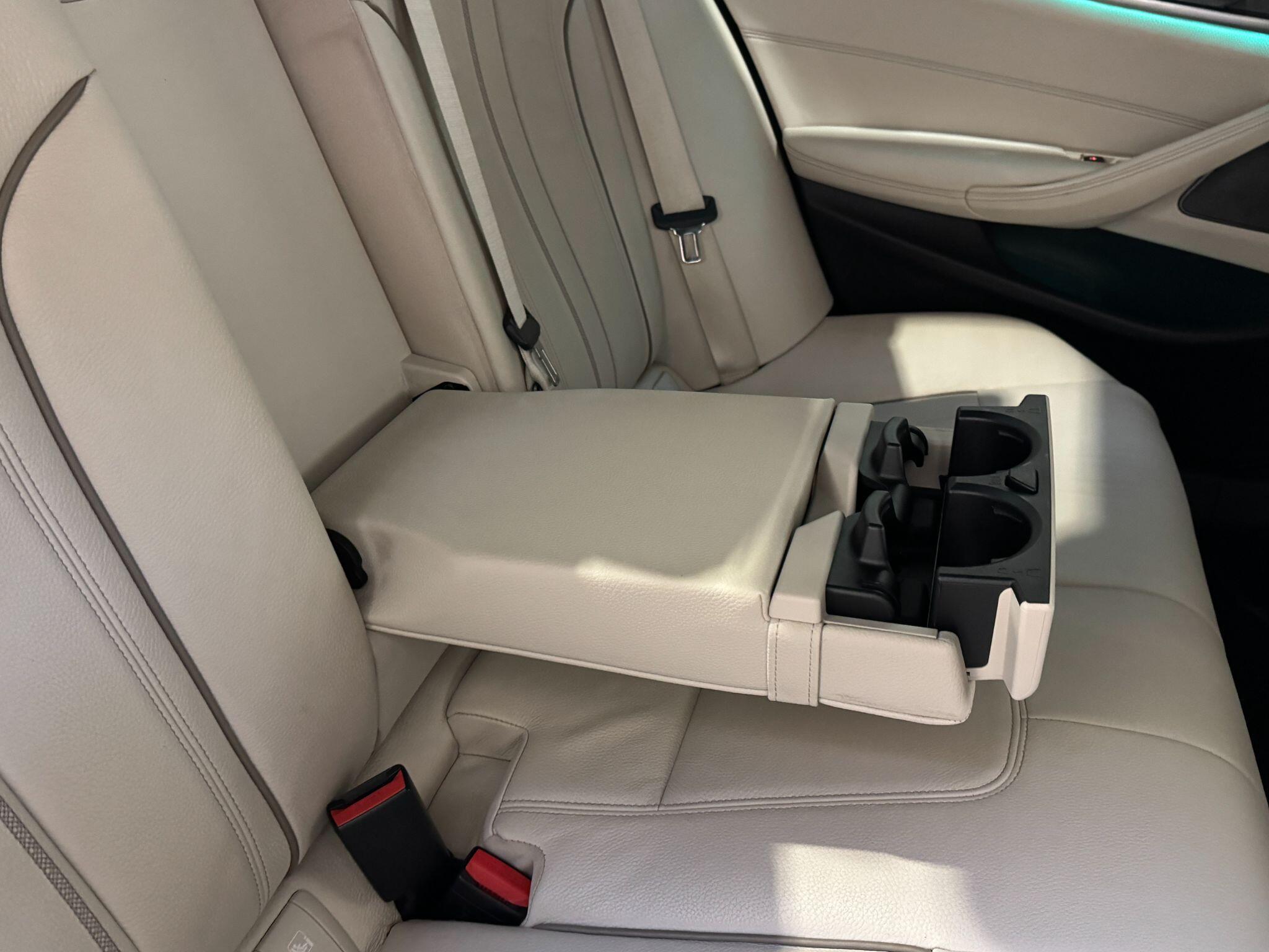 BMW 5 Series - Image 48