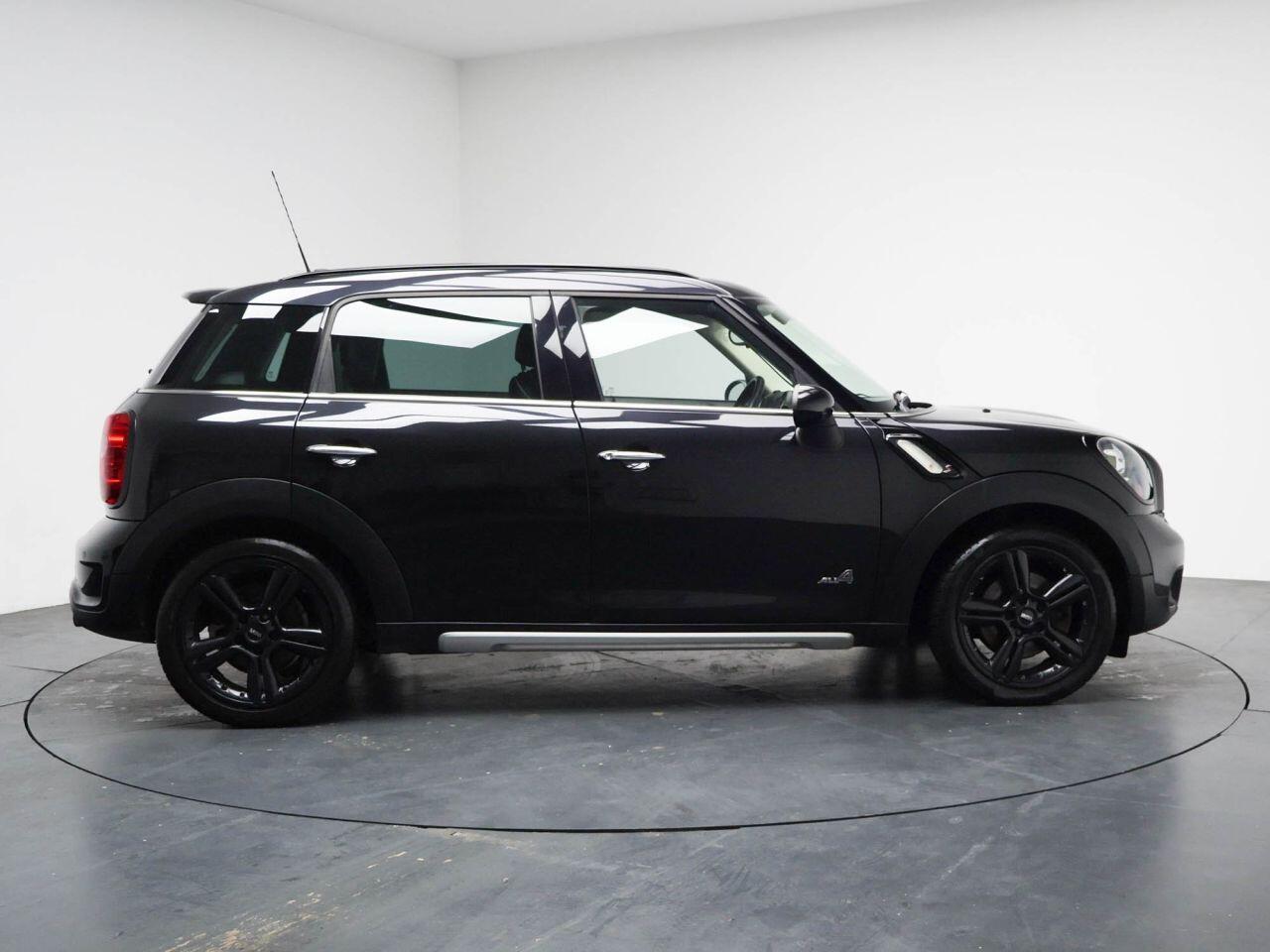 MINI Countryman - Image 14