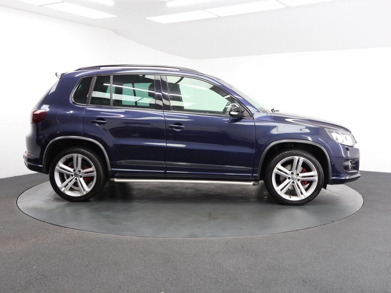 Volkswagen Tiguan - Image 14