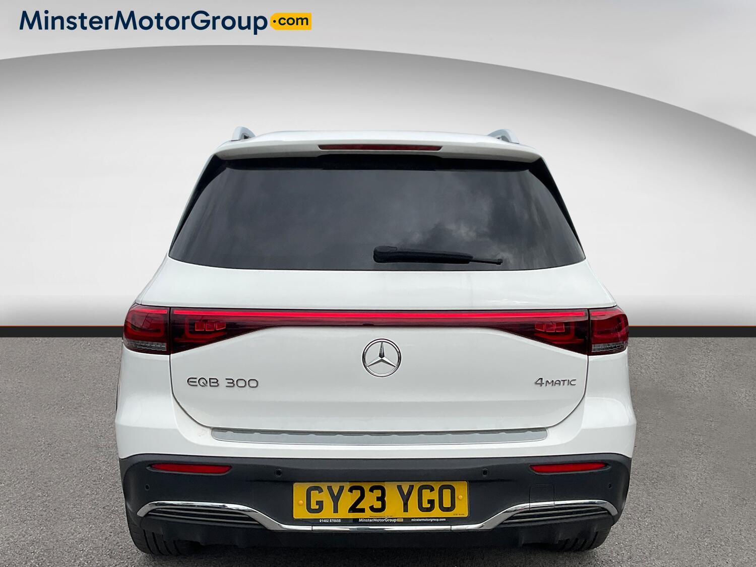 Mercedes Eqb - Image 3