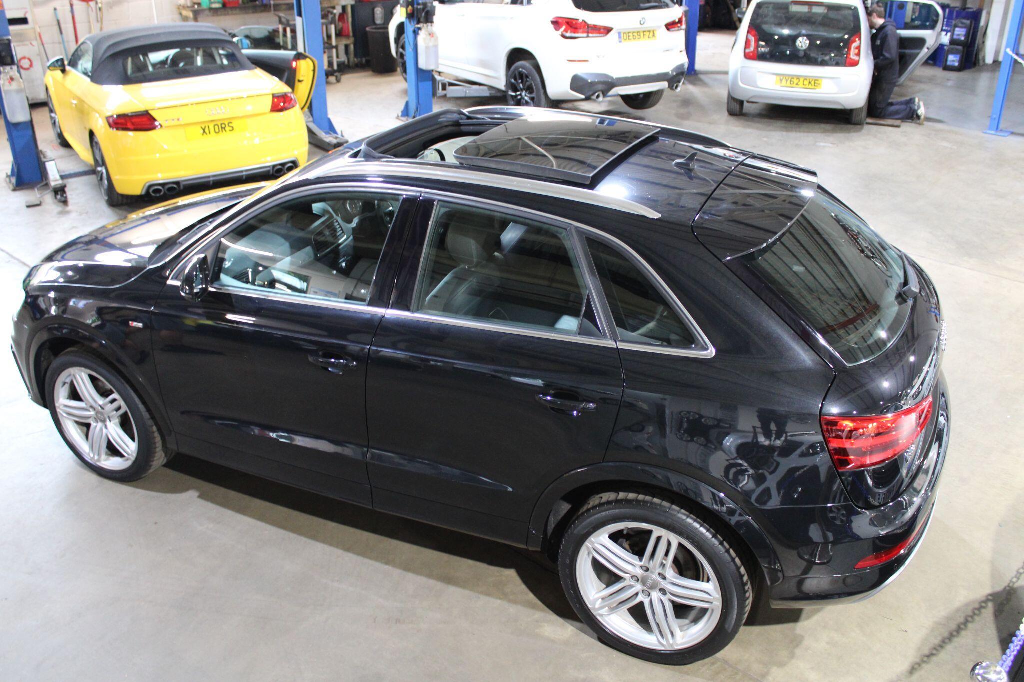 Audi Q3 - Image 20