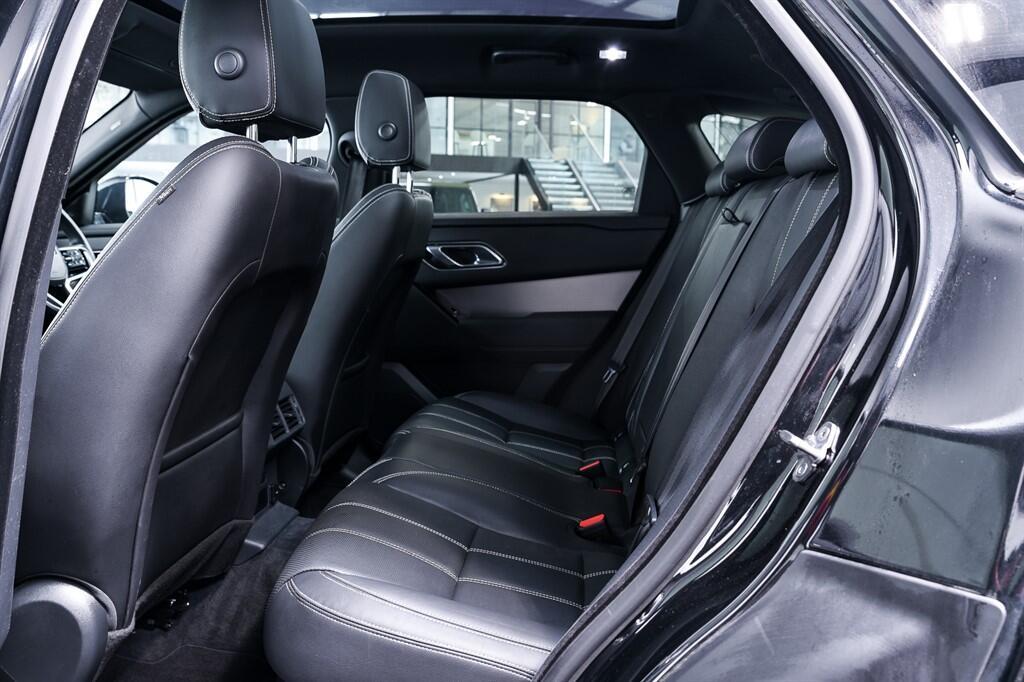 Land Rover Range Rover Velar - Image 16