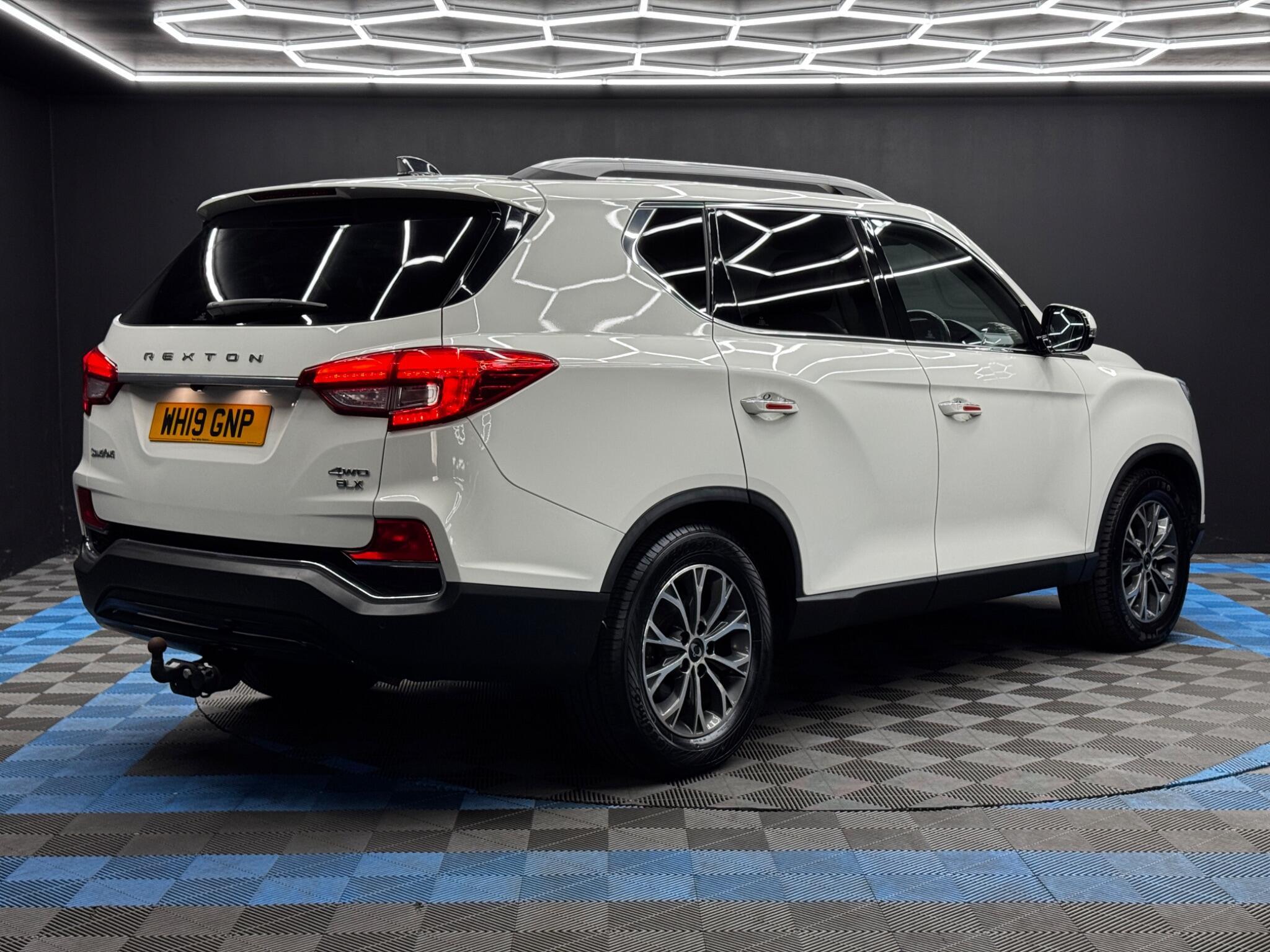 Ssangyong Rexton - Image 5
