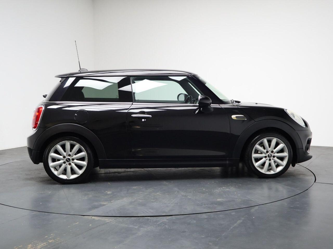 MINI Hatch - Image 14