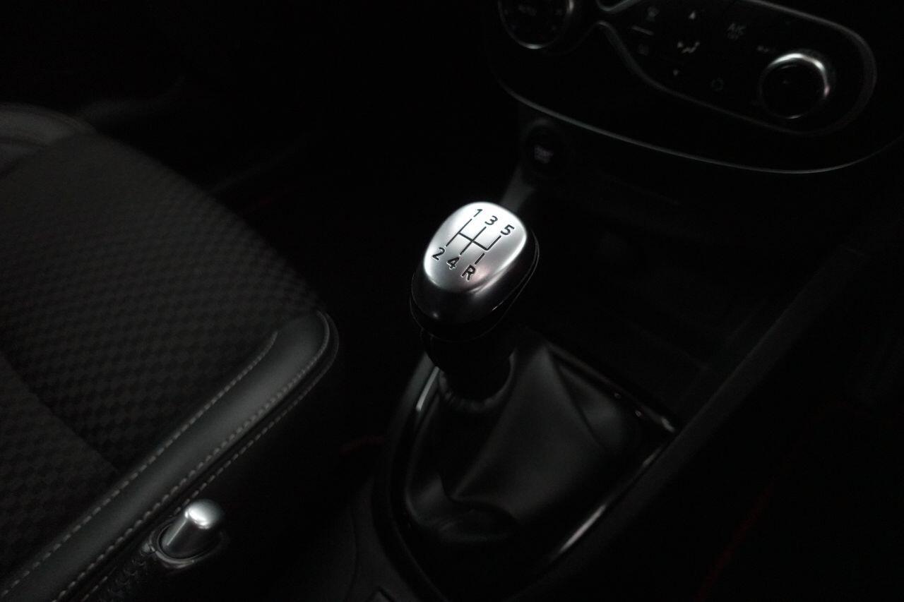 Renault Clio - Image 20