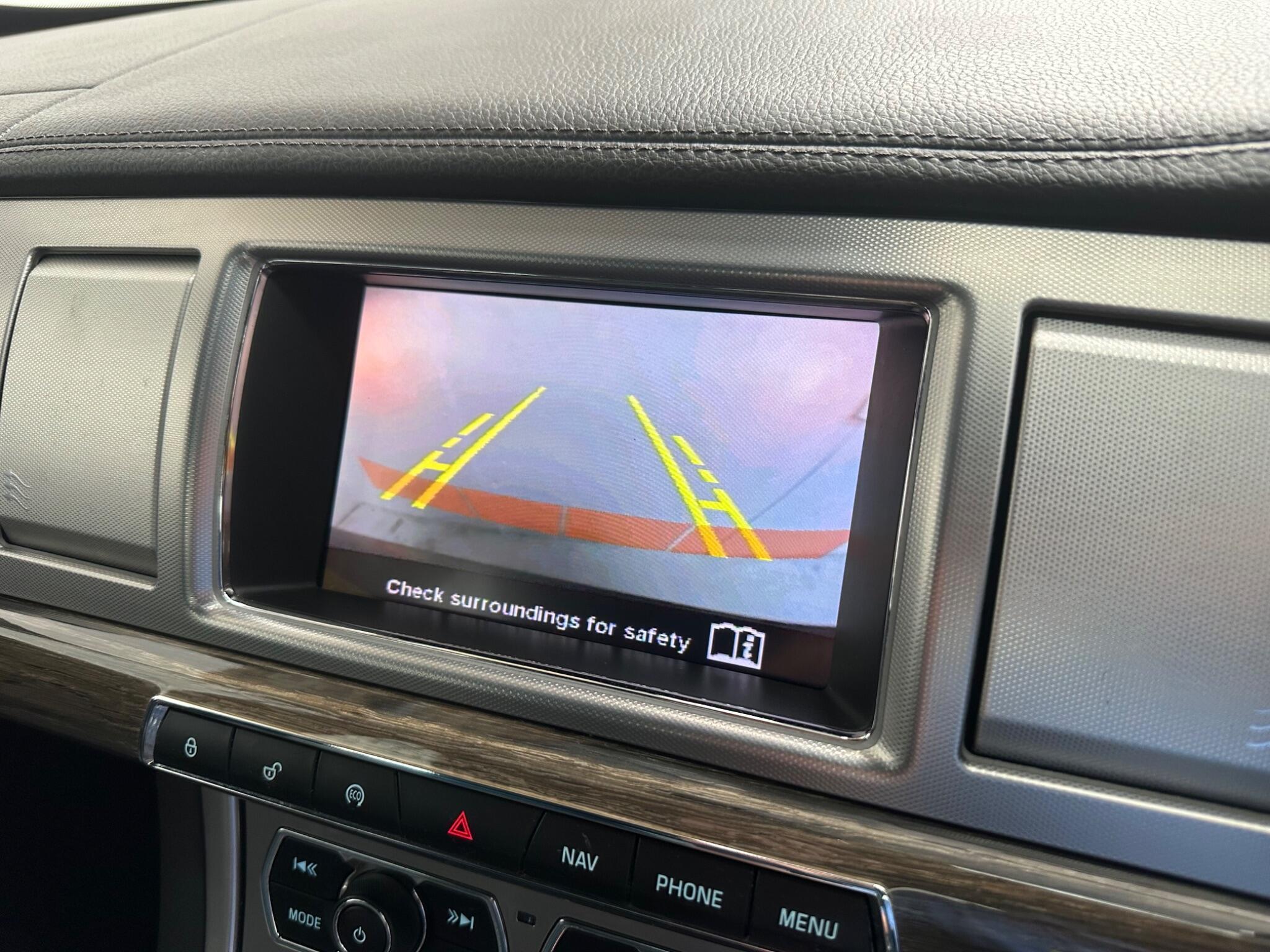 Jaguar XF - Image 14
