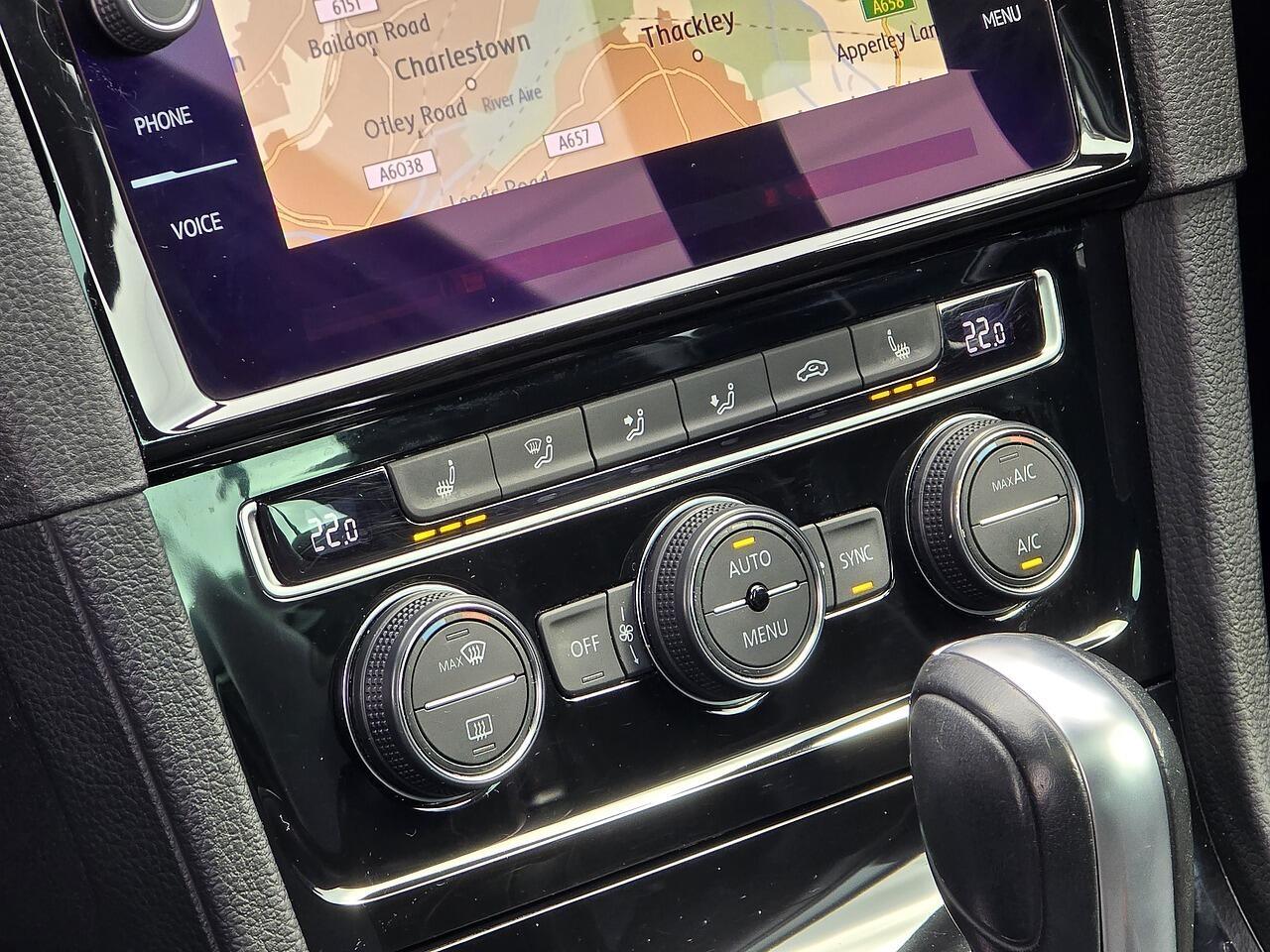 Volkswagen Golf - Image 7