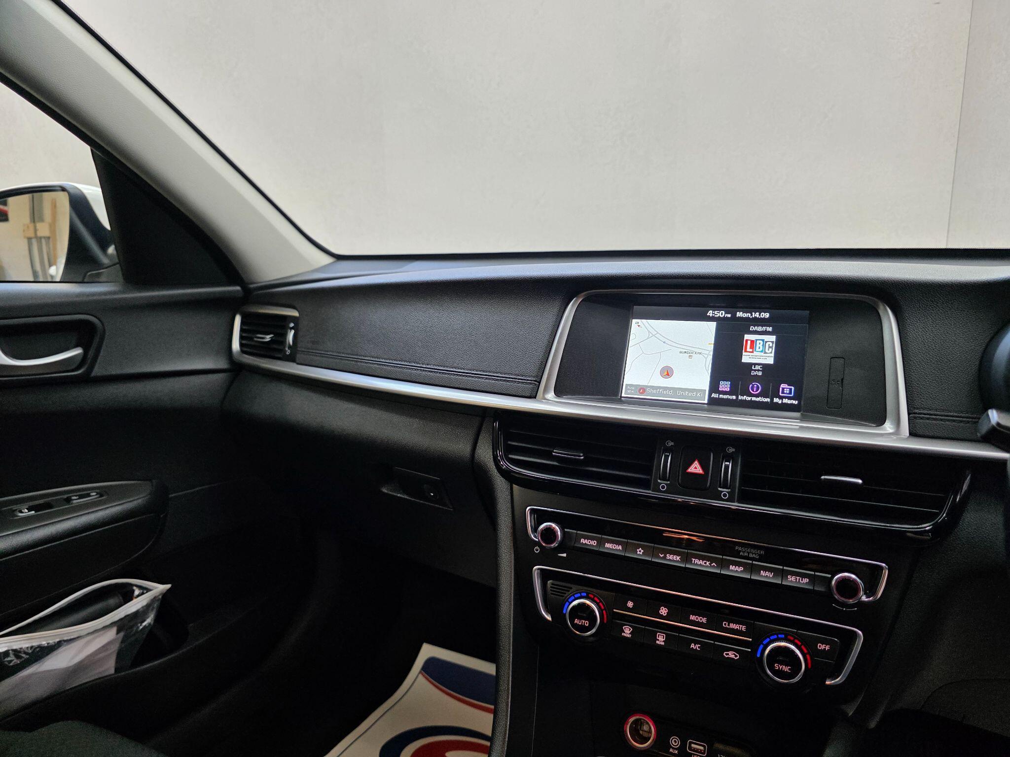 Kia Optima - Image 15