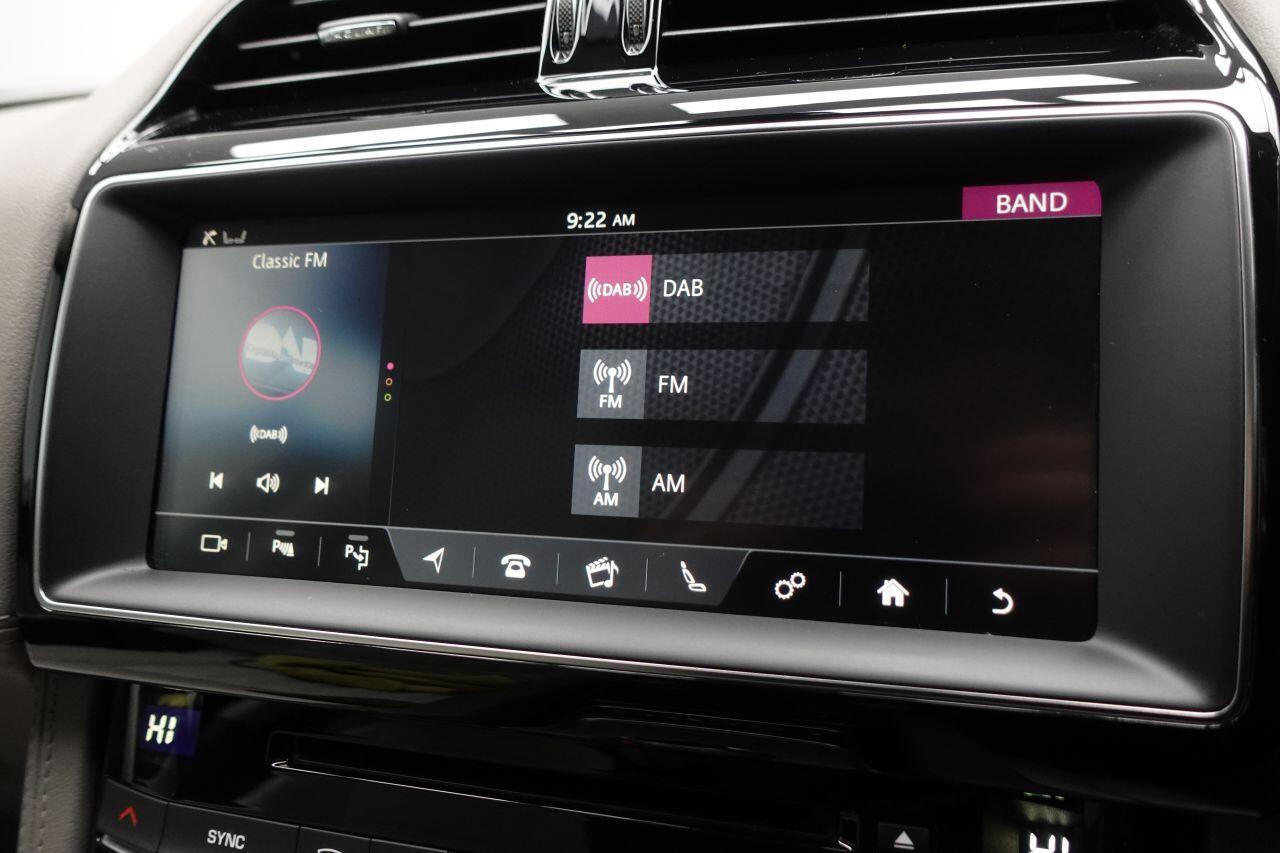 Jaguar F-Pace - Image 48