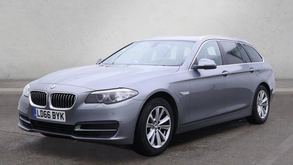 BMW 5 Series - Image 5