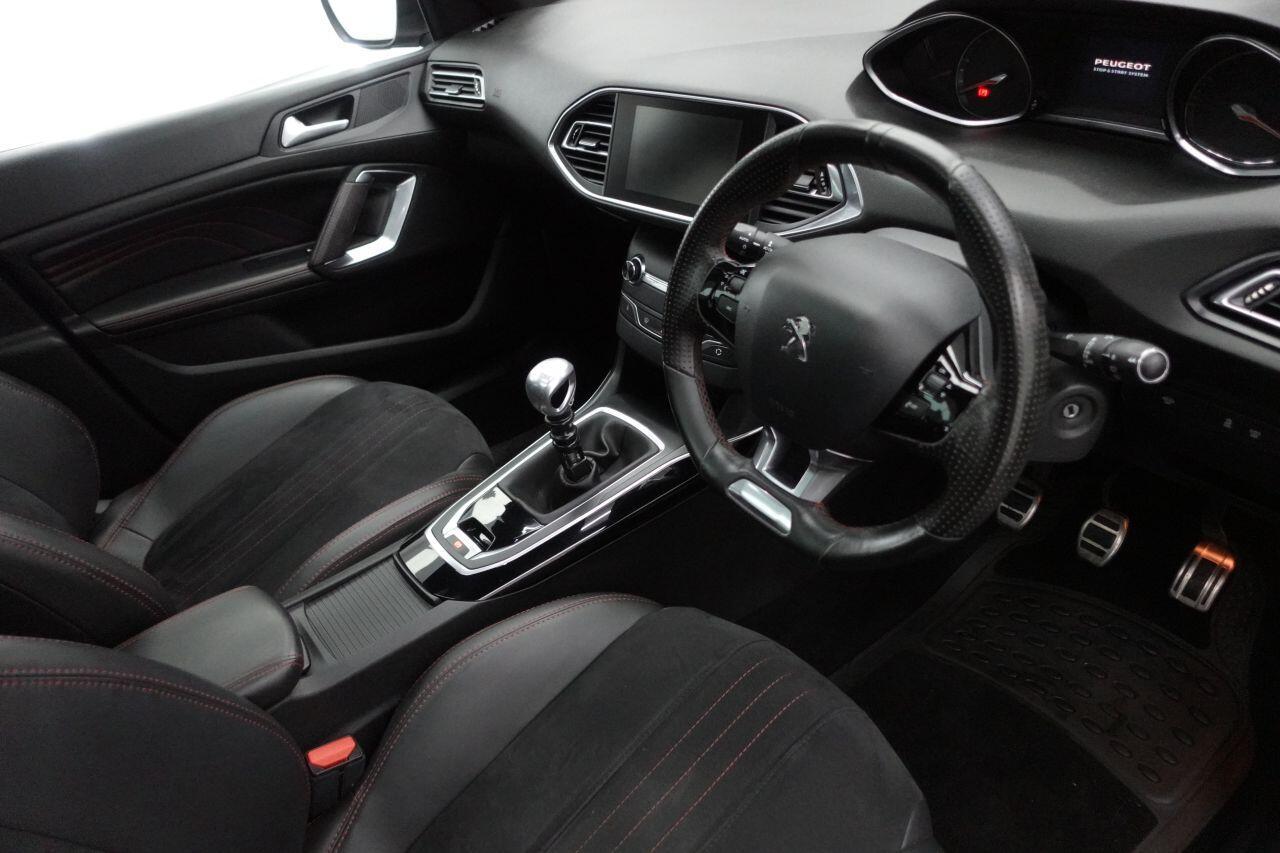Peugeot 308 - Image 16