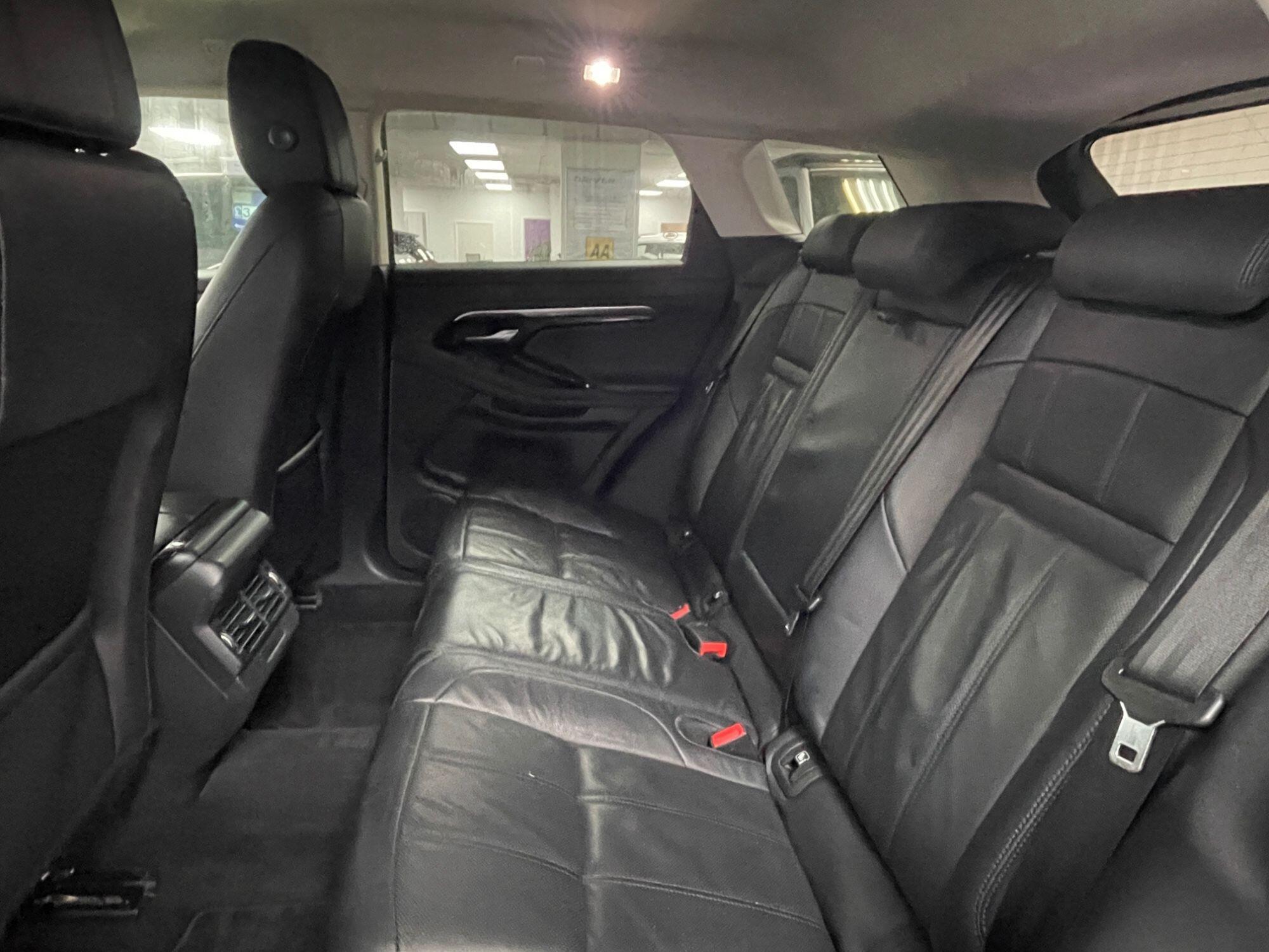 Land Rover Range Rover Evoque - Image 30