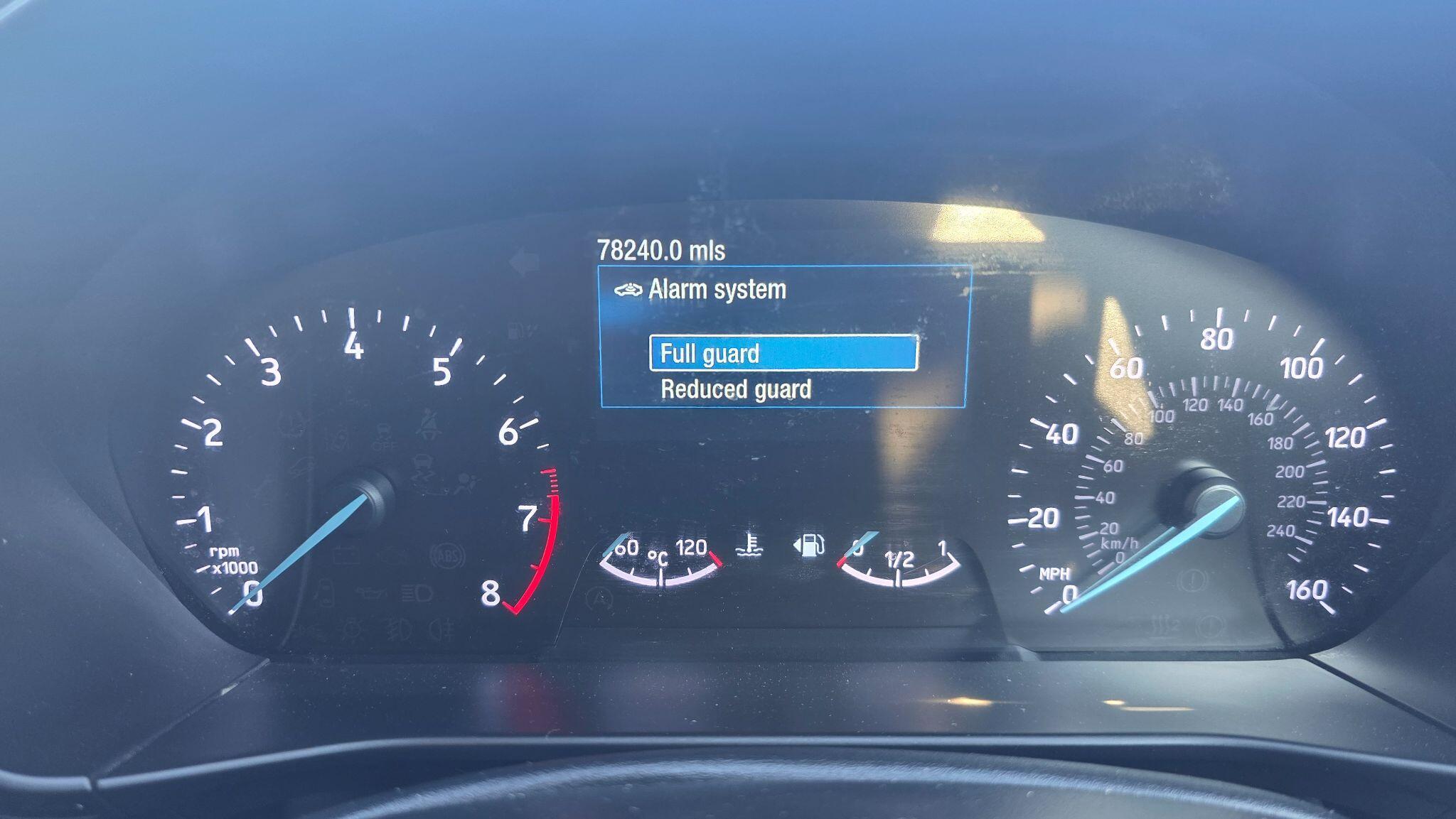 Ford Focus - Image 31