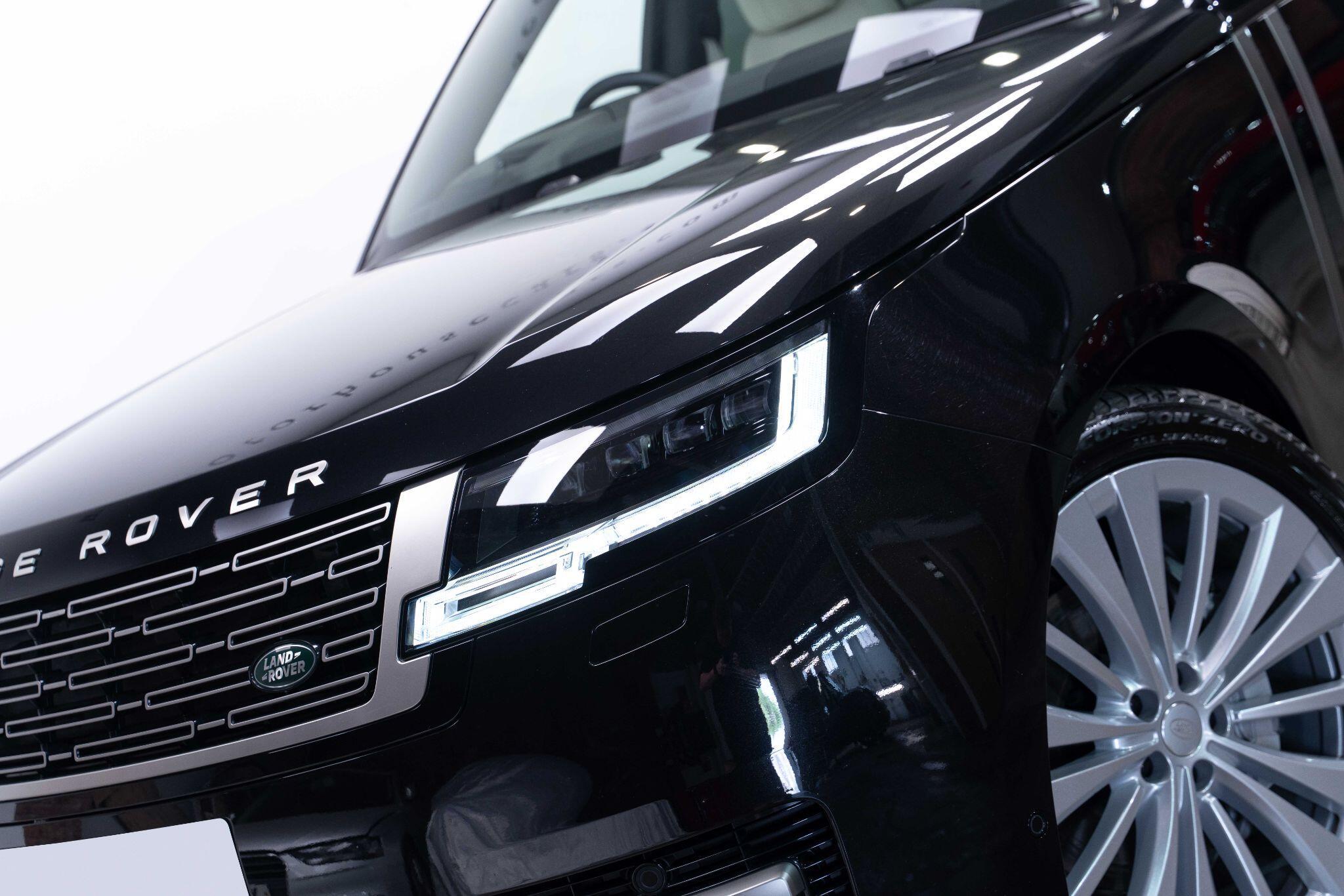 Land Rover Range Rover - Image 9