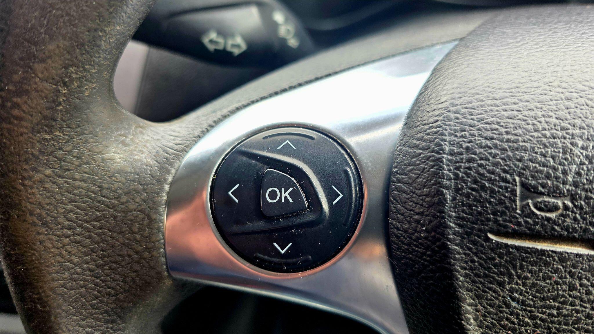 Ford Transit Connect - Image 25