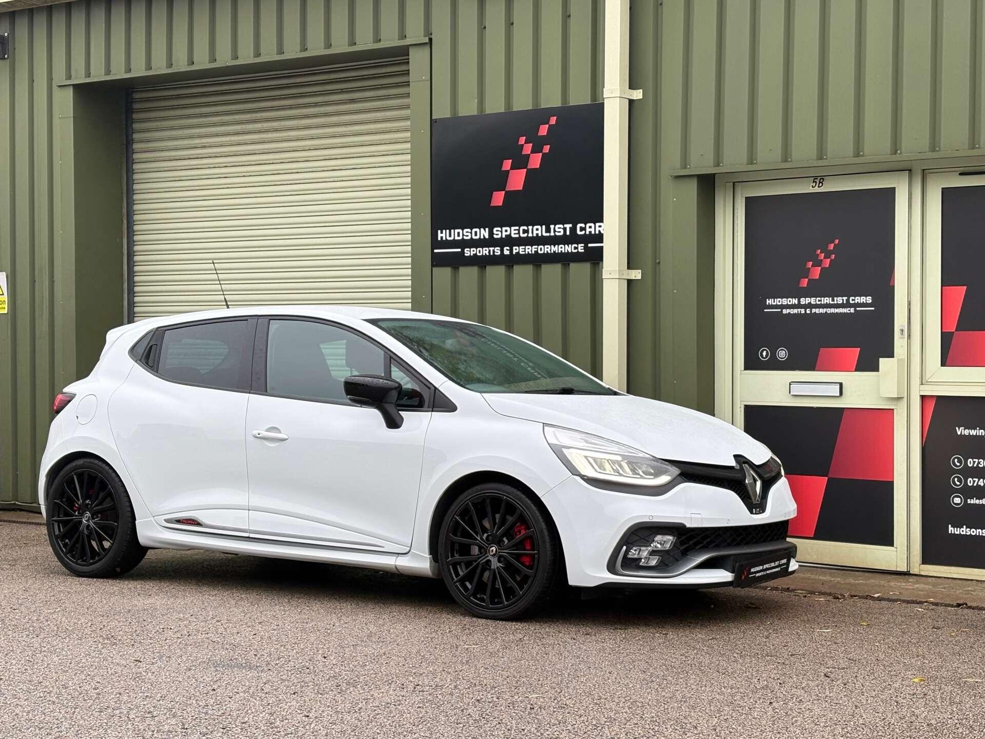 Renault Clio - Image 13