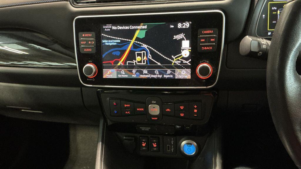 Nissan Leaf - Image 2
