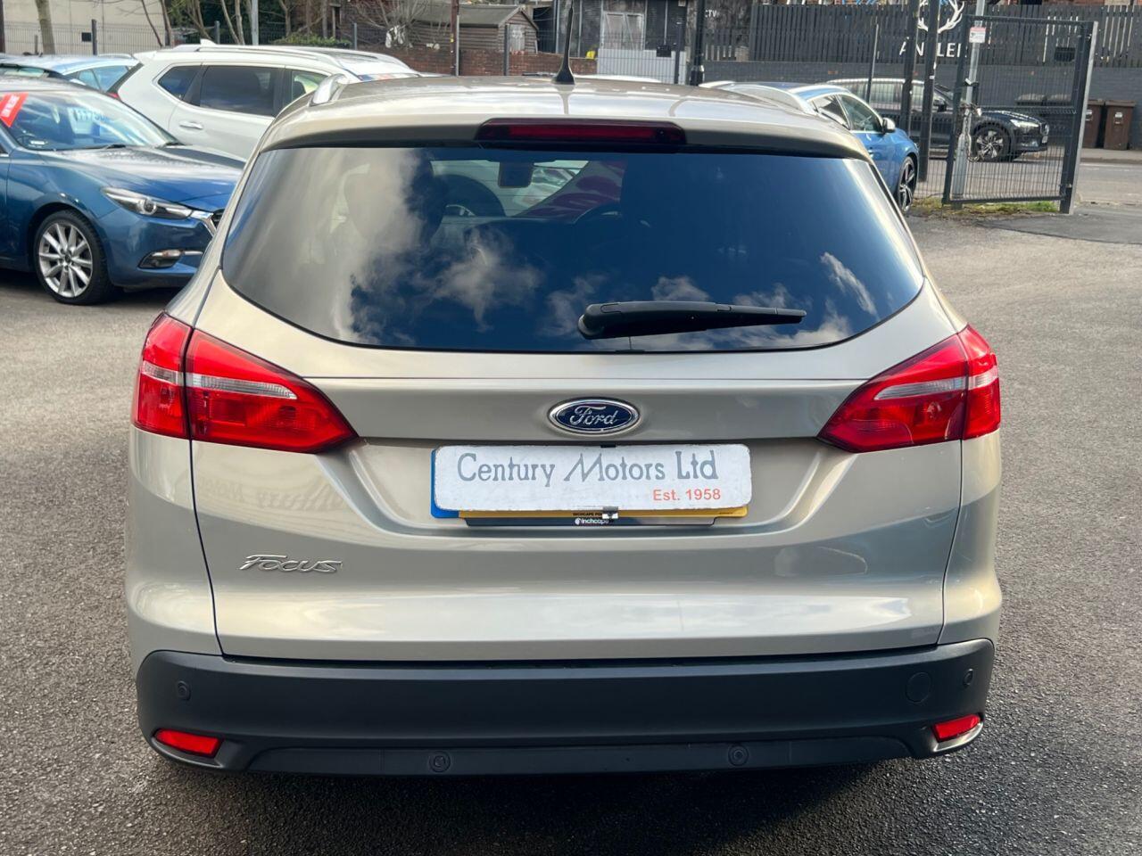 Ford Focus - Image 7