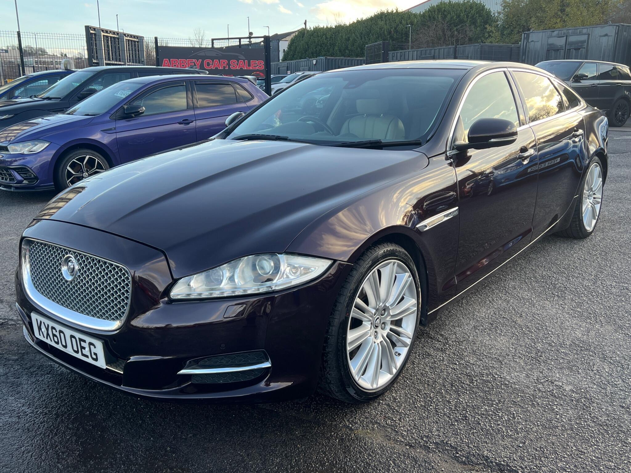 Jaguar XJ - Image 5
