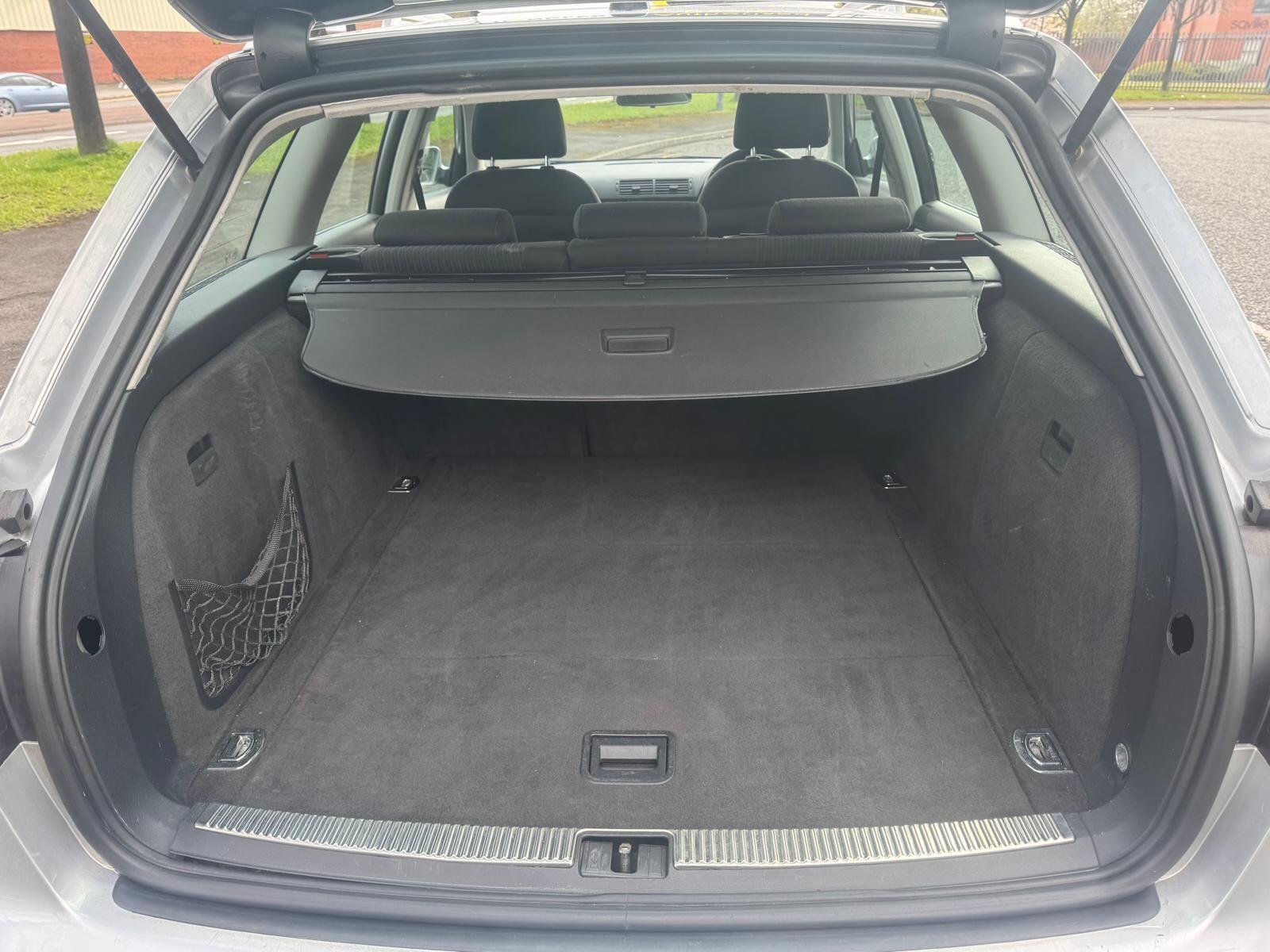 Audi A4 Avant - Image 38