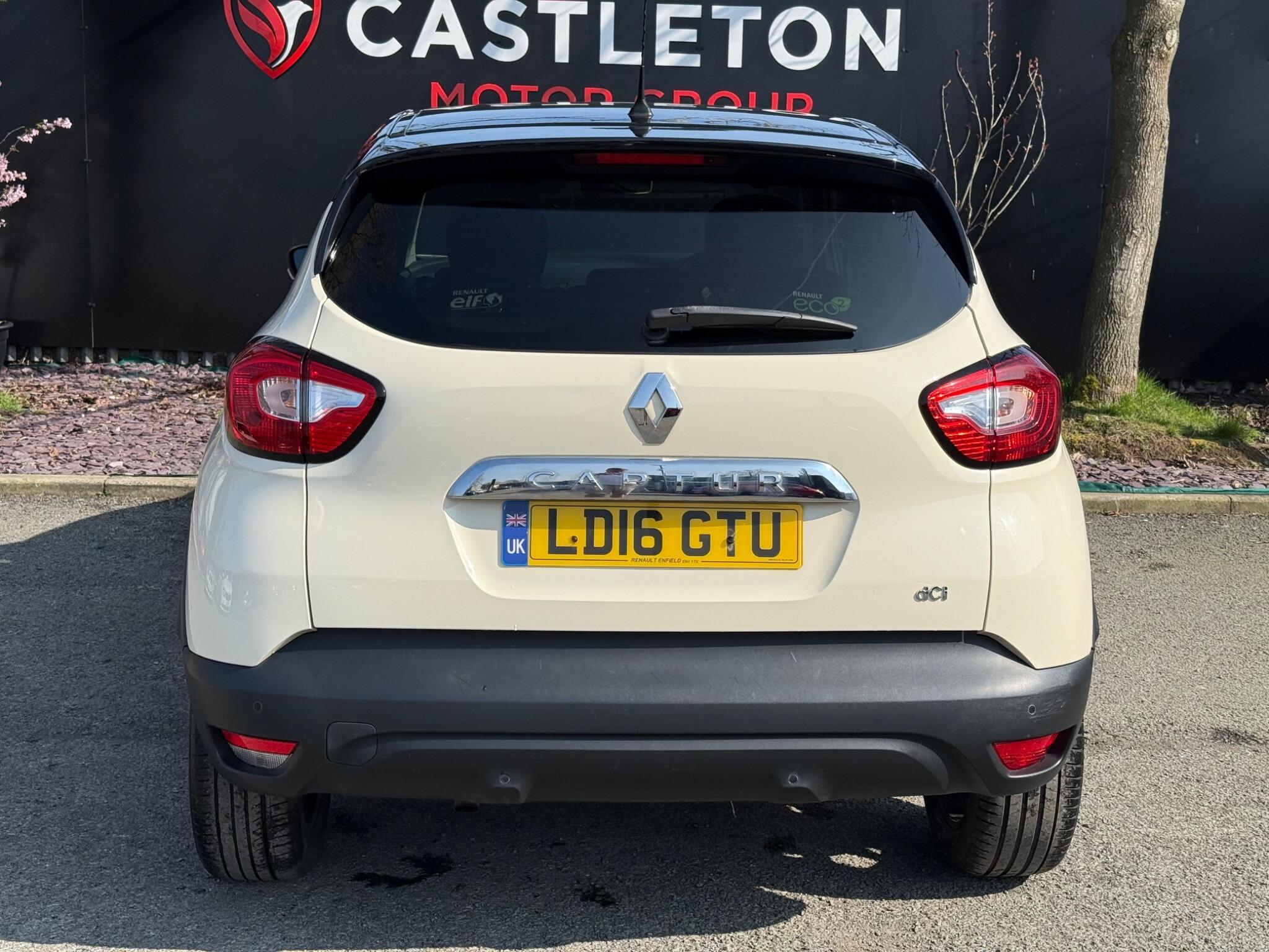 Renault Captur - Image 11