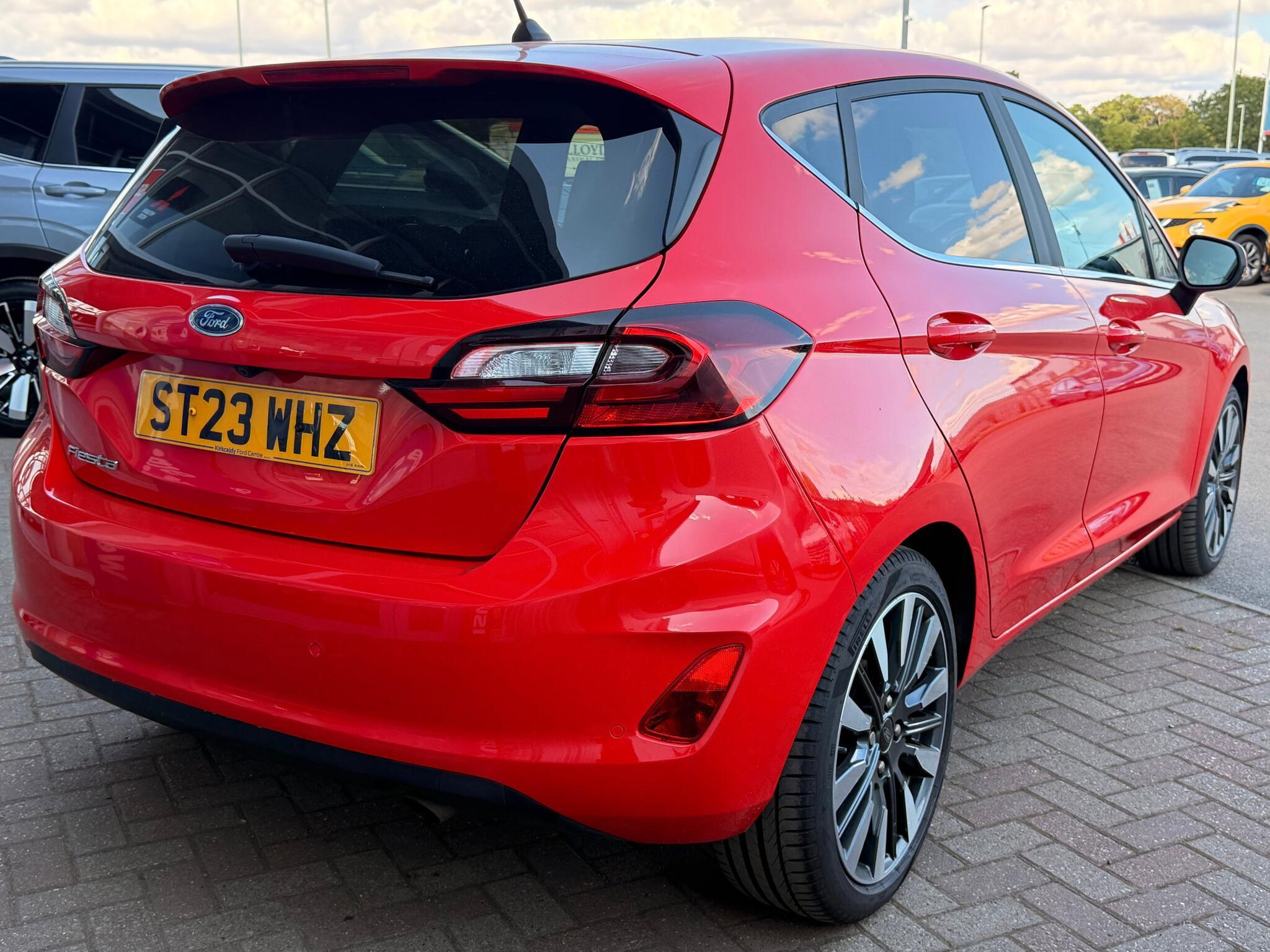 Ford Fiesta - Image 8