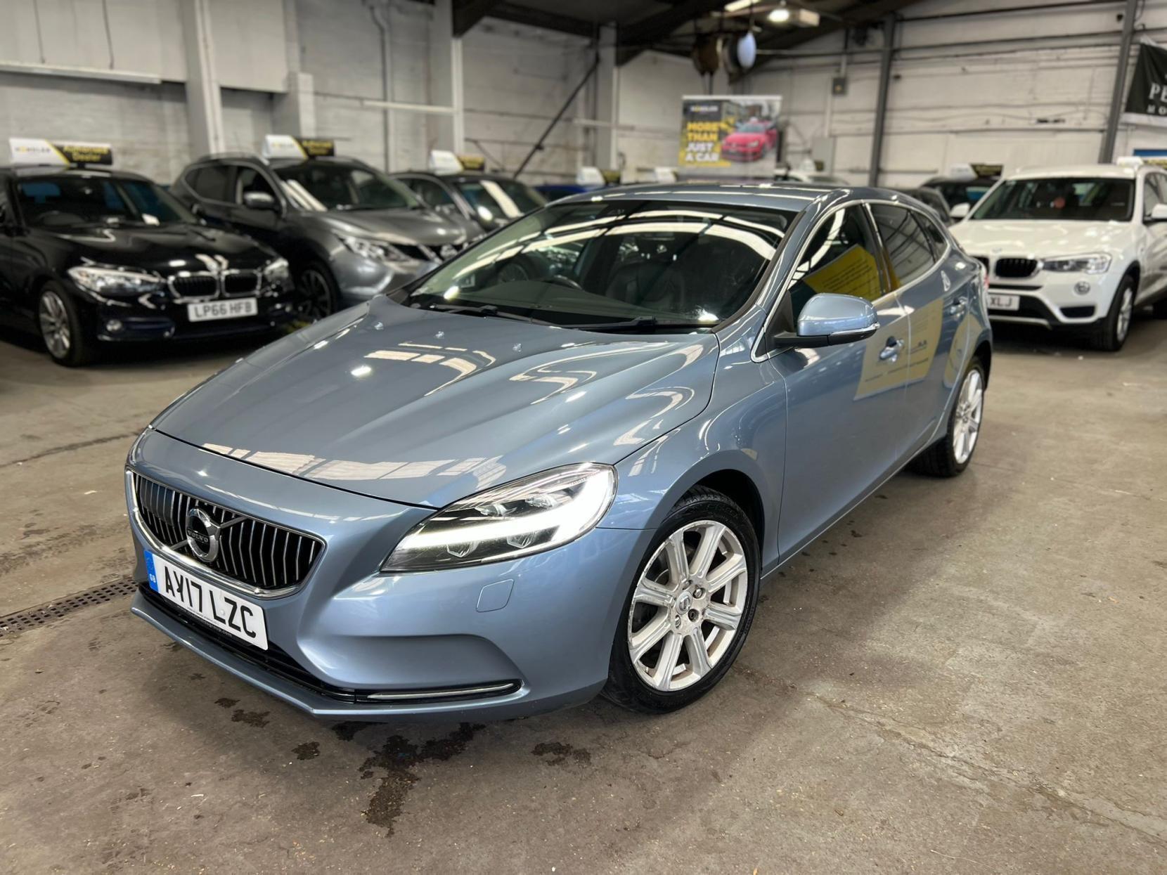 Volvo V40 - Image 3