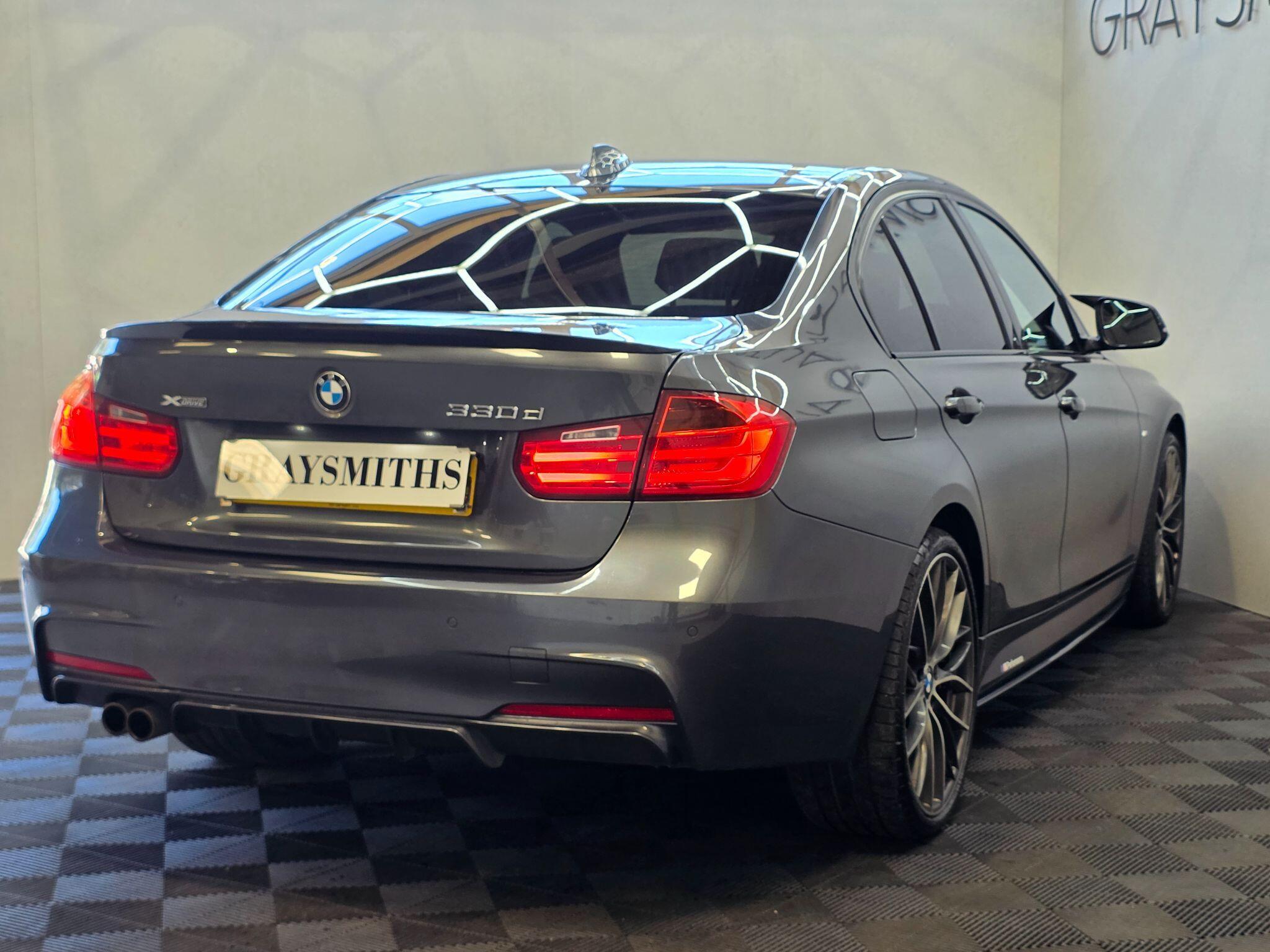 BMW 3 Series - Image 9