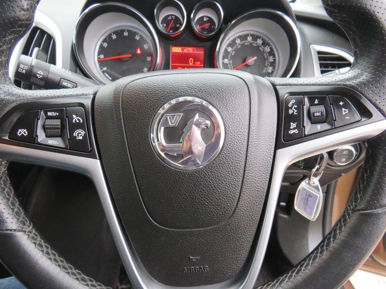 Vauxhall Astra - Image 16