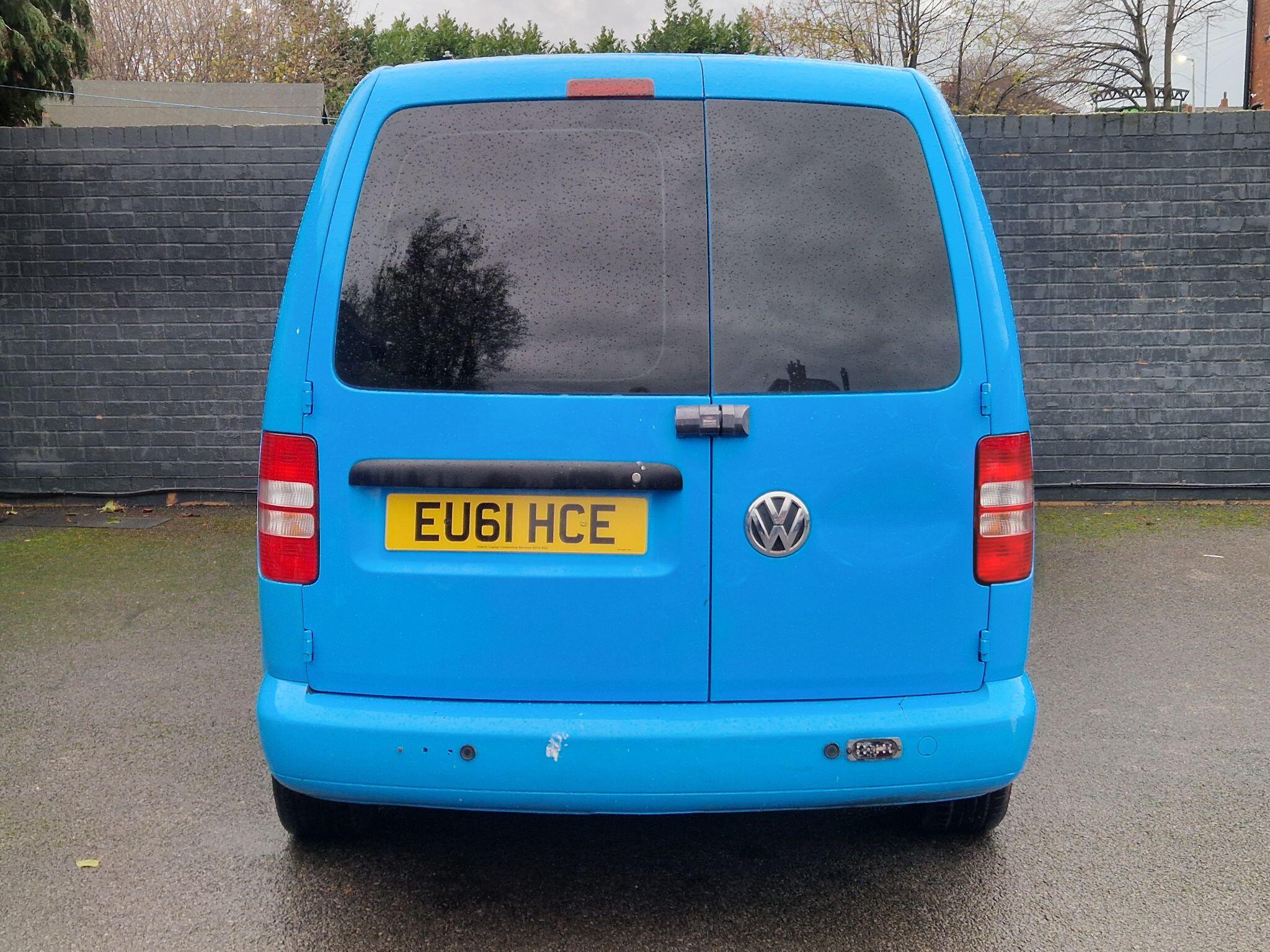 Volkswagen Caddy Maxi - Image 9