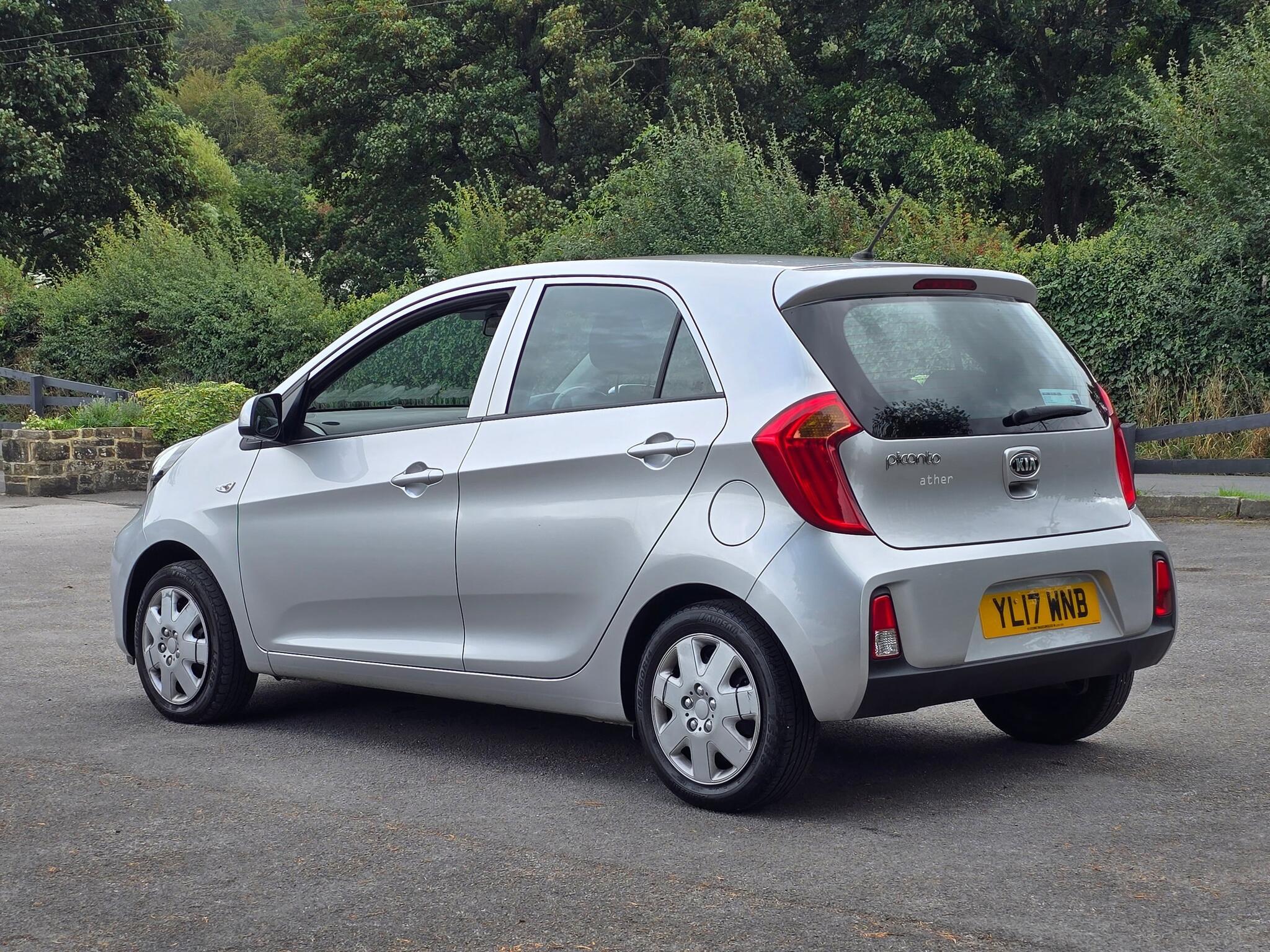 Kia Picanto - Image 13