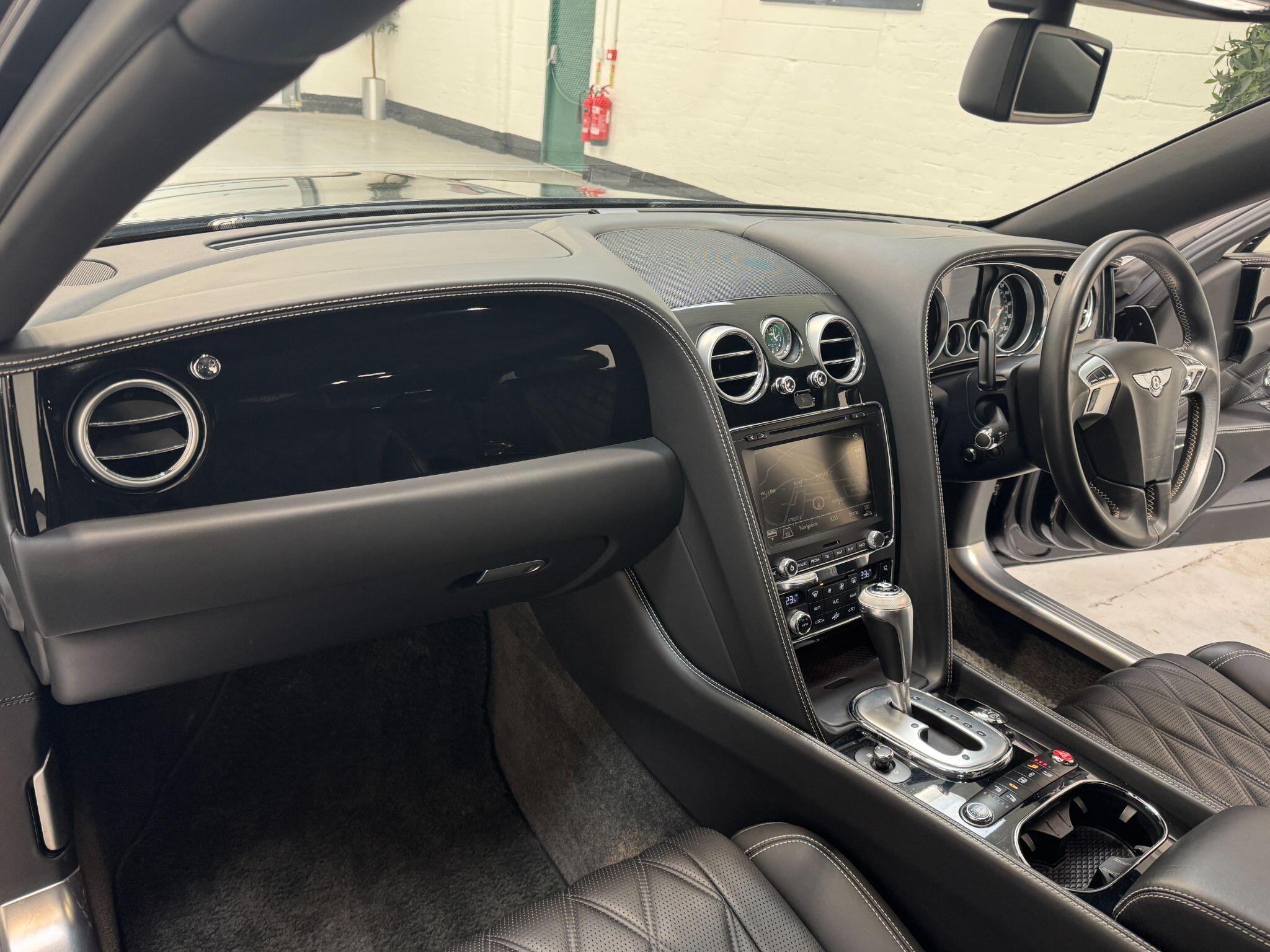 Bentley Flying Spur - Image 20