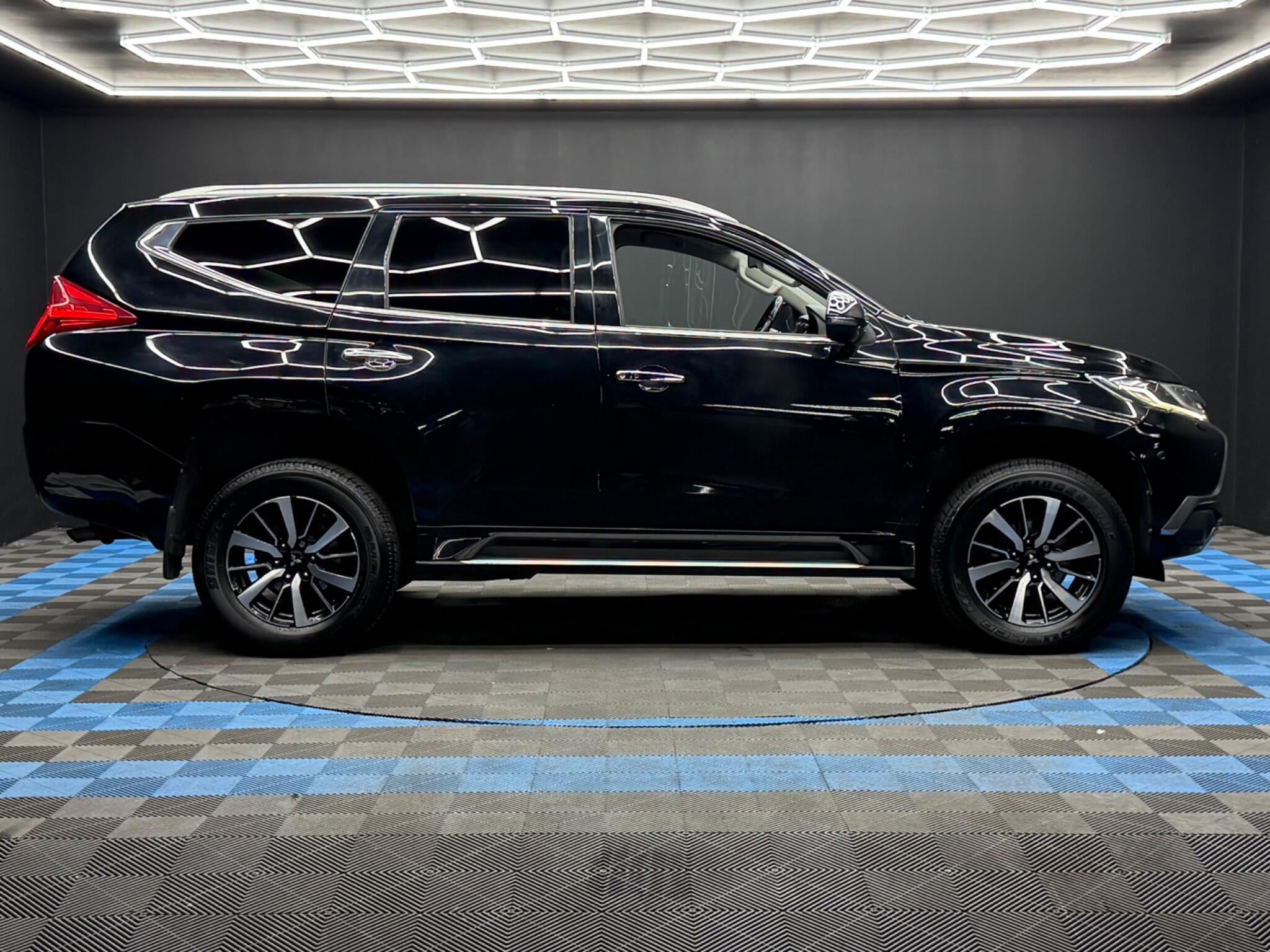 Mitsubishi Shogun Sport - Image 4