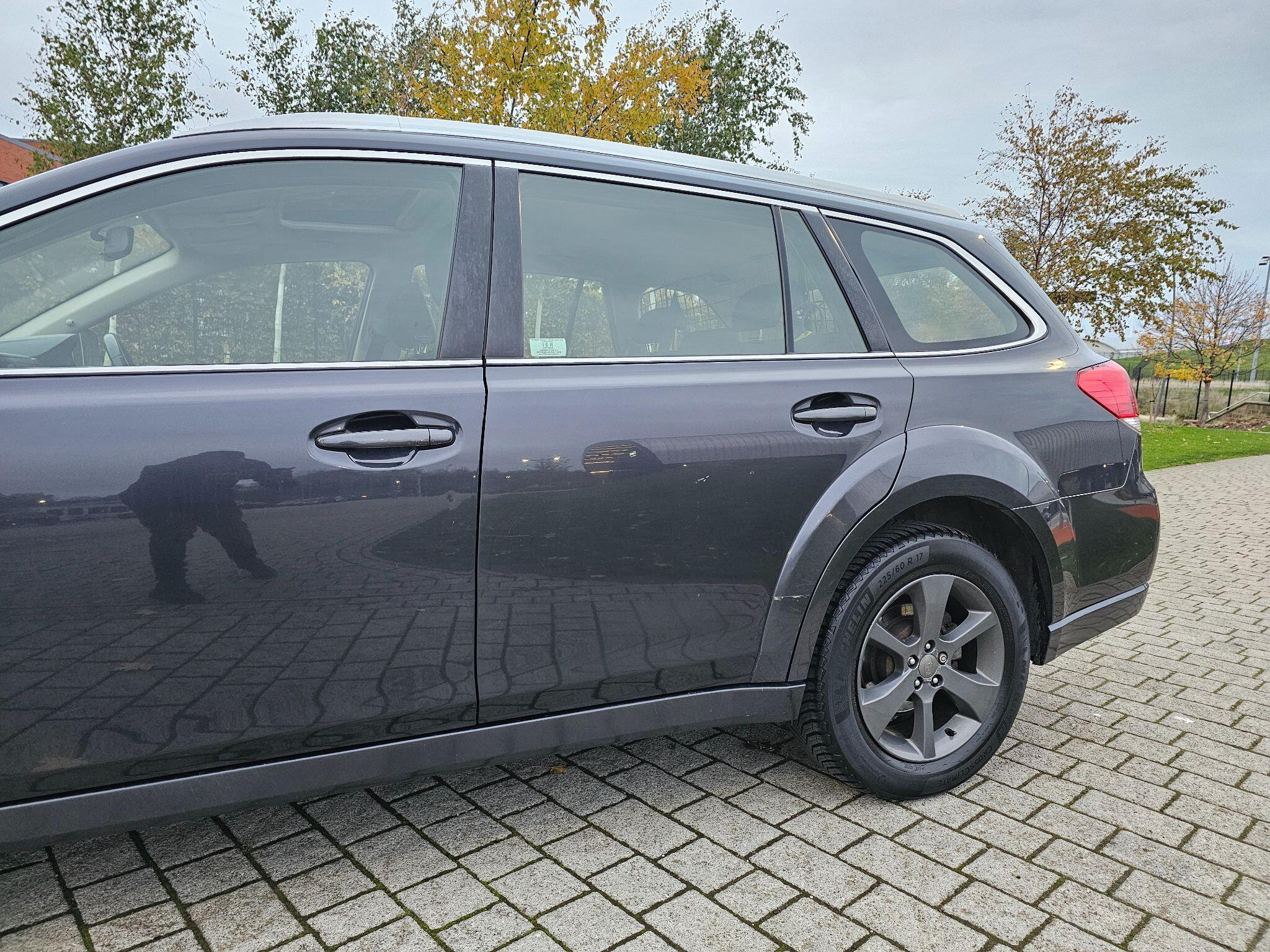 Subaru Outback - Image 18