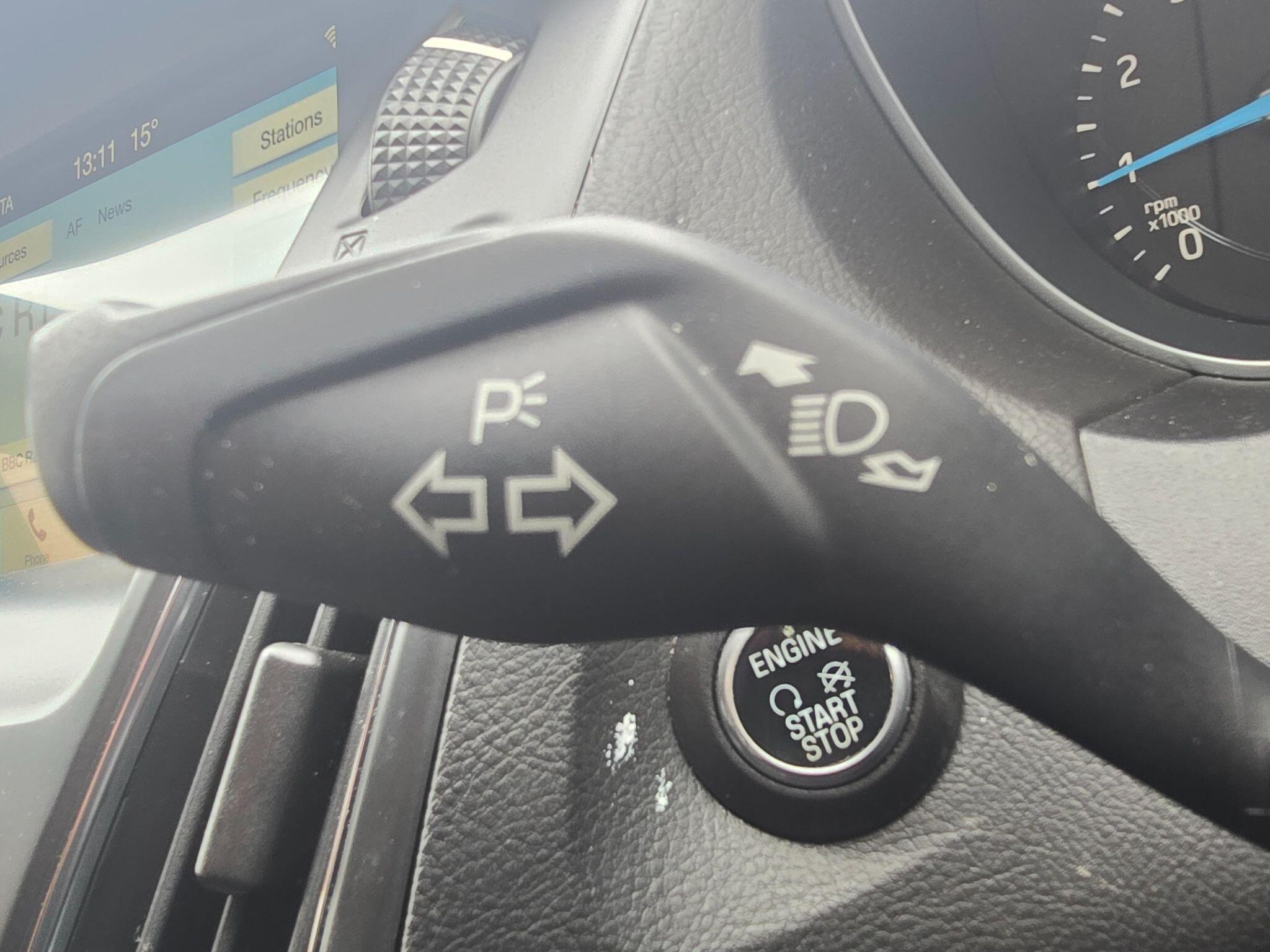 Ford Focus - Image 36